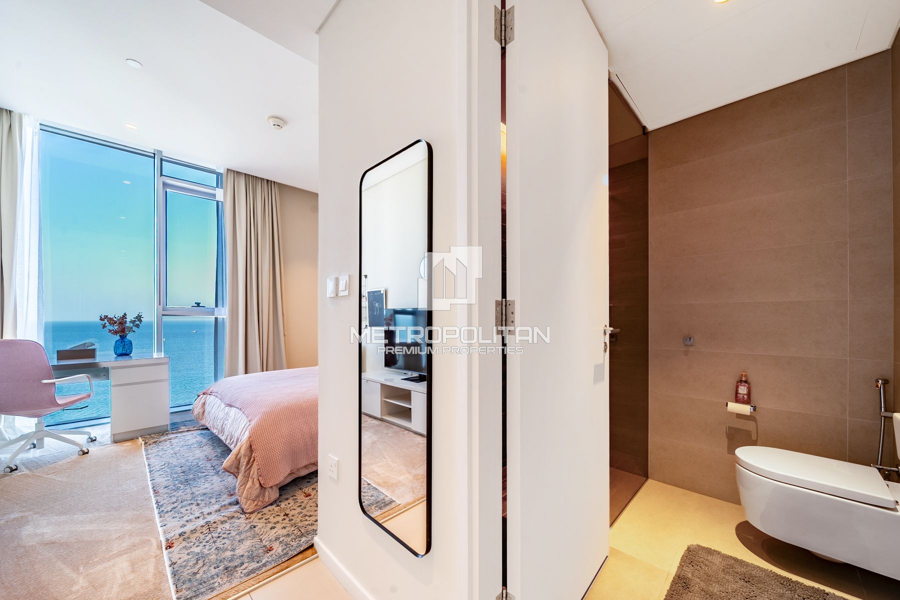 Full Sea View| Fully Furnished | Luxury | Upgraded photo-7