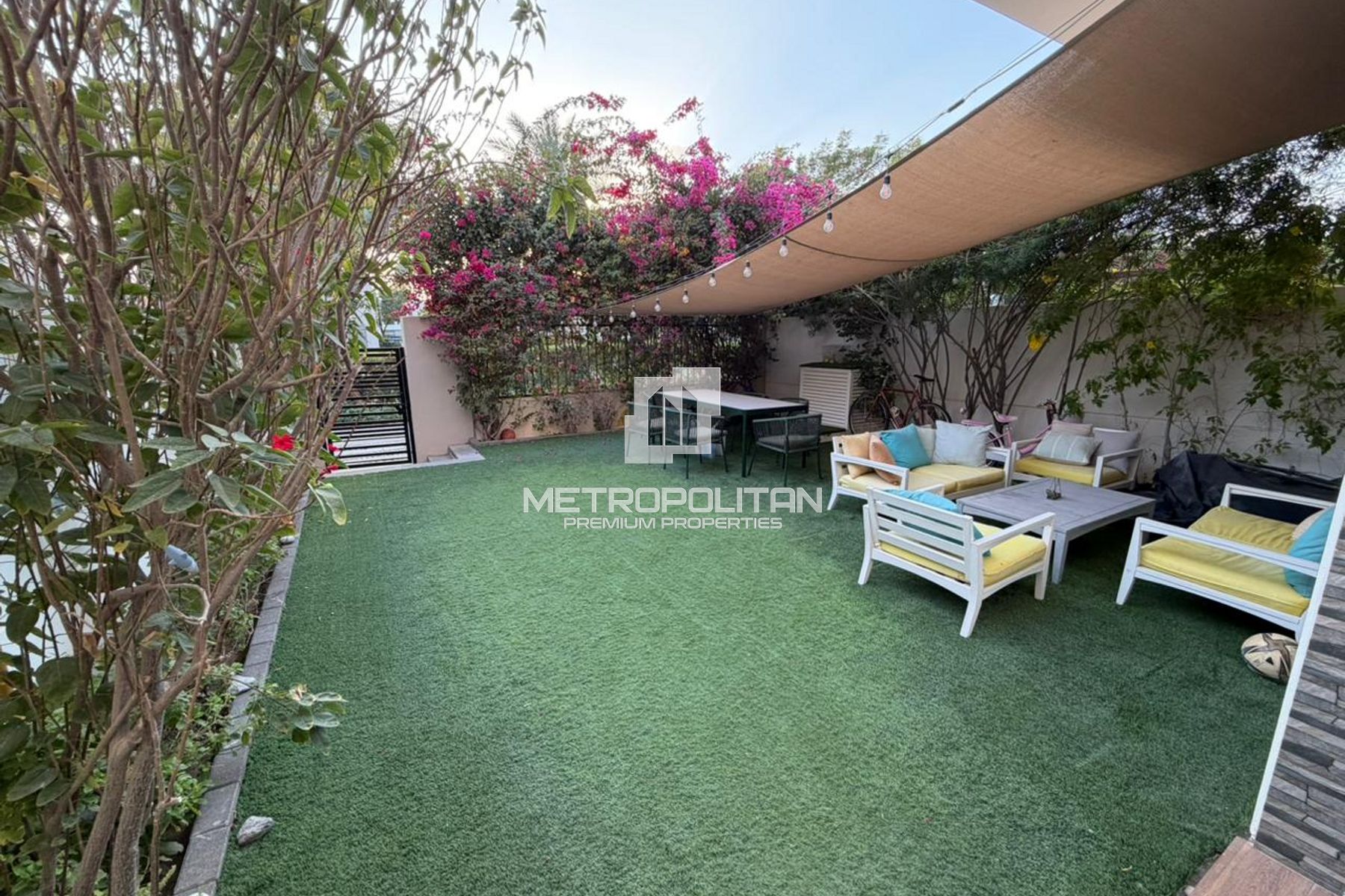 Image - Zahra Townhouses, Town Square, Dubai | Project - Stadthaus