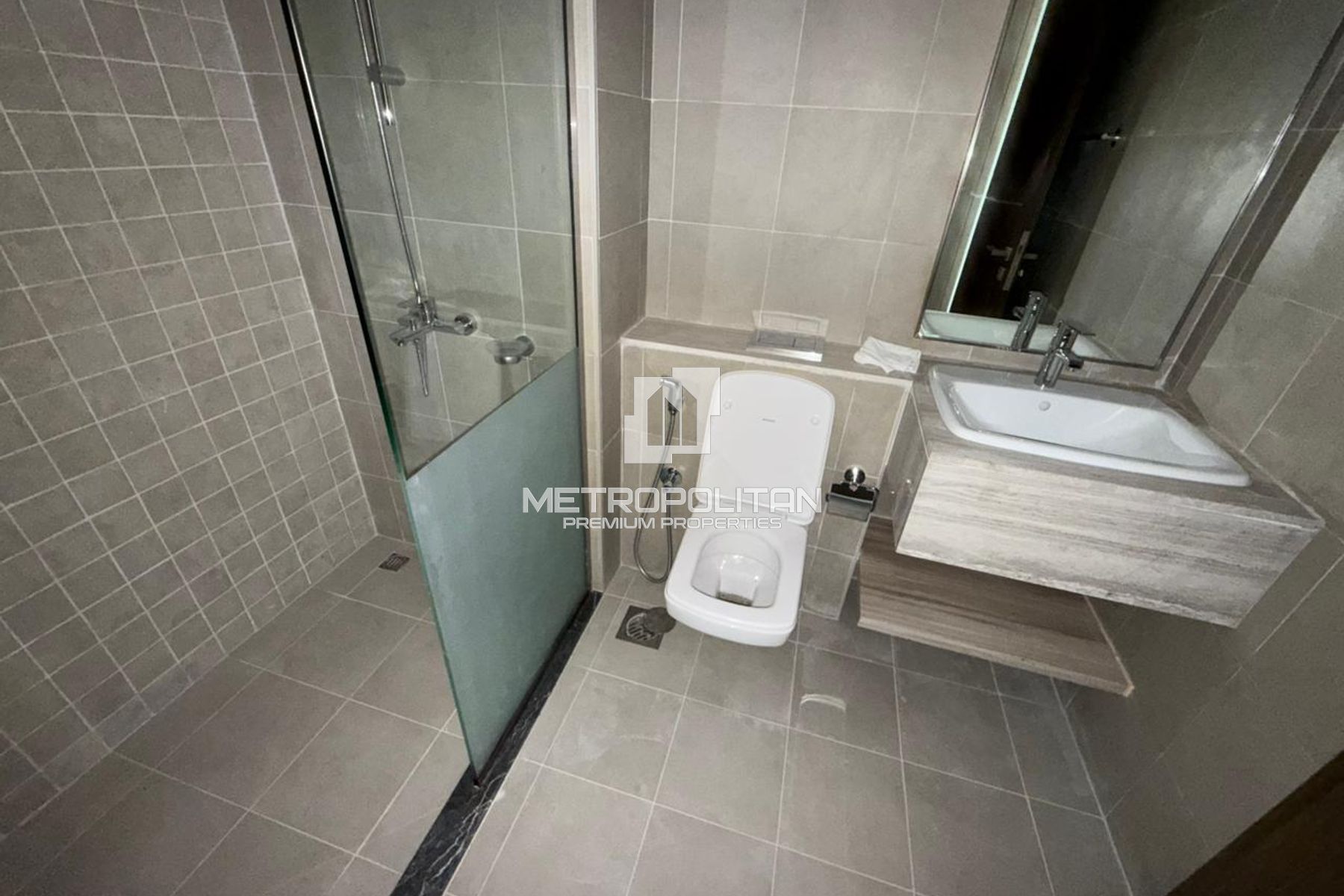 Luxury studio Unit | Freehold | High ROI |Sea View