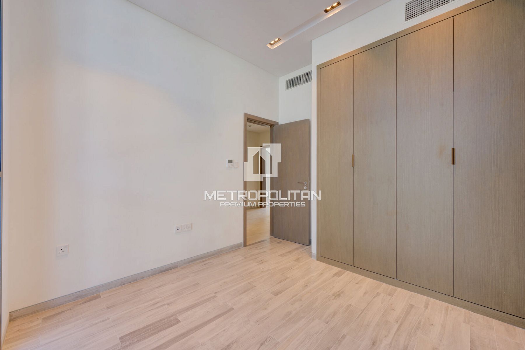 Second Row| Ideal Location | Beach Access photo-14