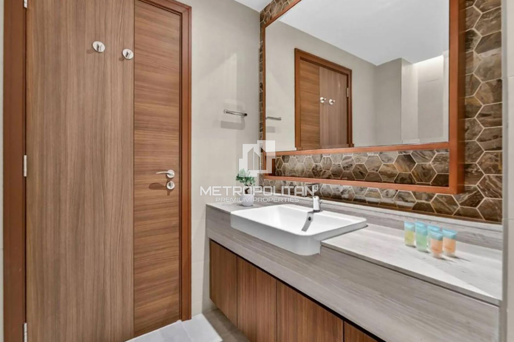 Fully Furnished | Burj Khalifa View | Upgraded photo-6