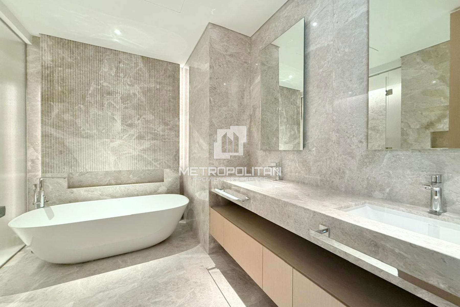 Palm & Atlantis Views | Best Location | Big Layout
