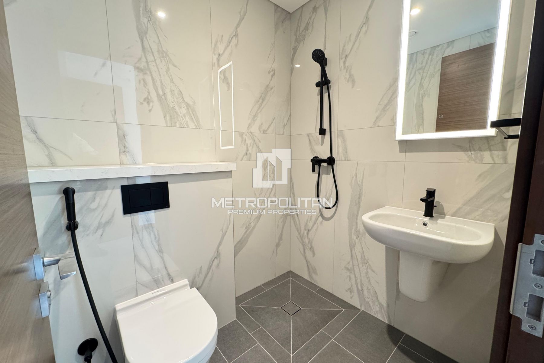 Image - The Crest Tower D, Mohammed Bin Rashid City, Дубай | Project - Апартаменты