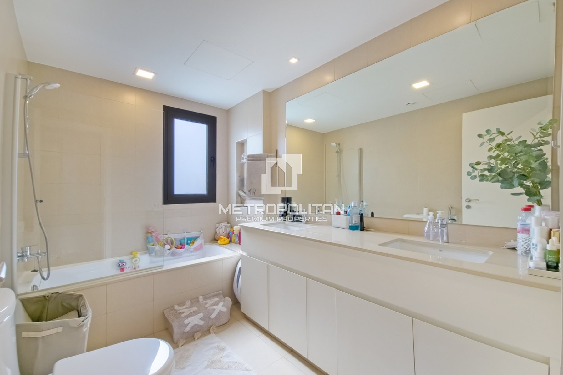 4BR Townhouse for Sale in Noor Townhouses, Town Square - MPS-45746