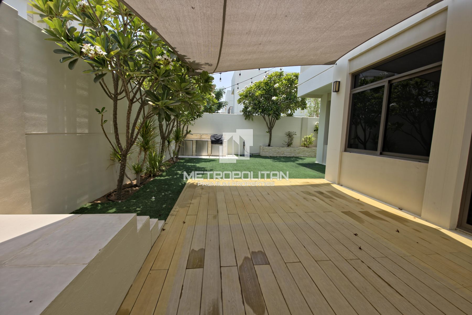 Corner Unit | Vacant | Perfect Family Home