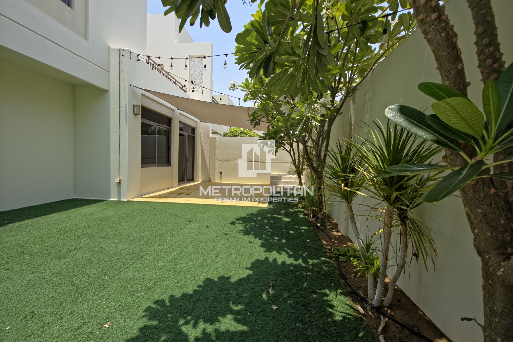 Corner Unit | Vacant | Perfect Family Home