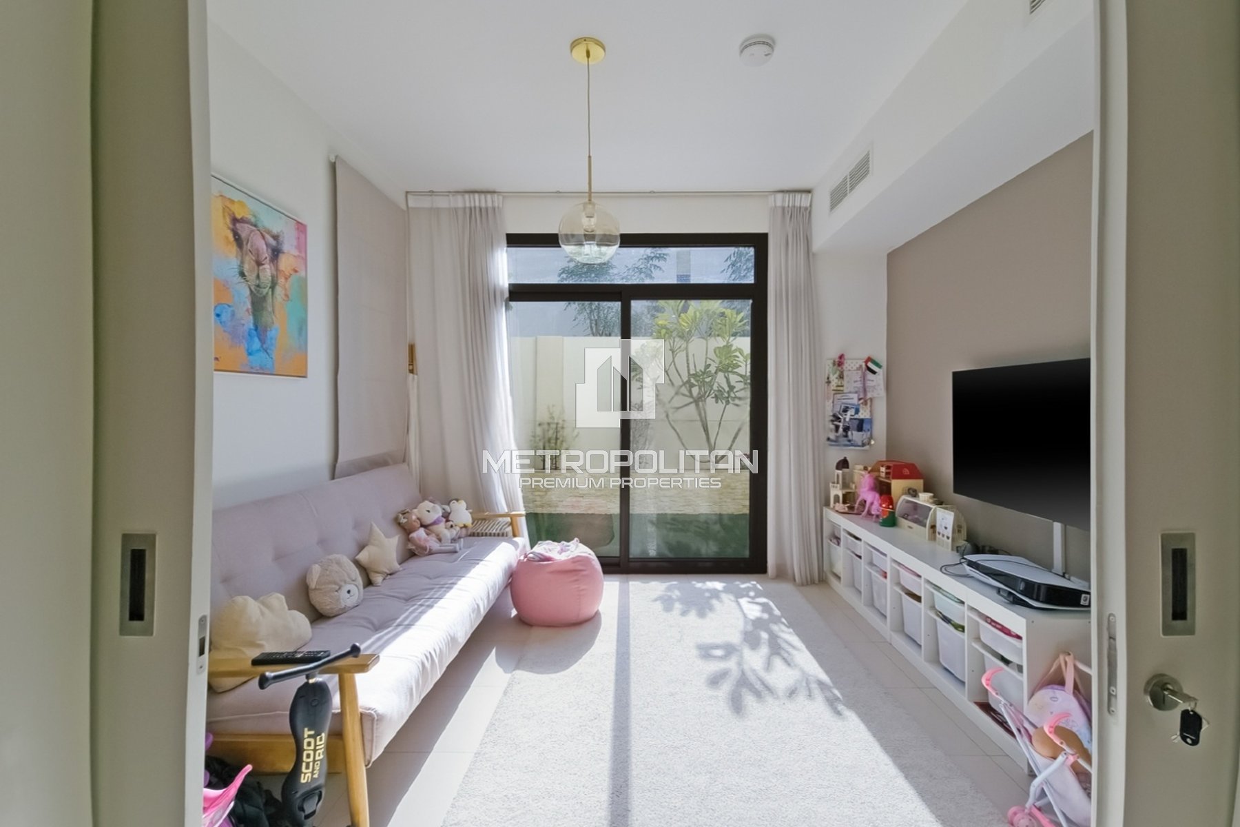 Corner Unit | Vacant | Perfect Family Home