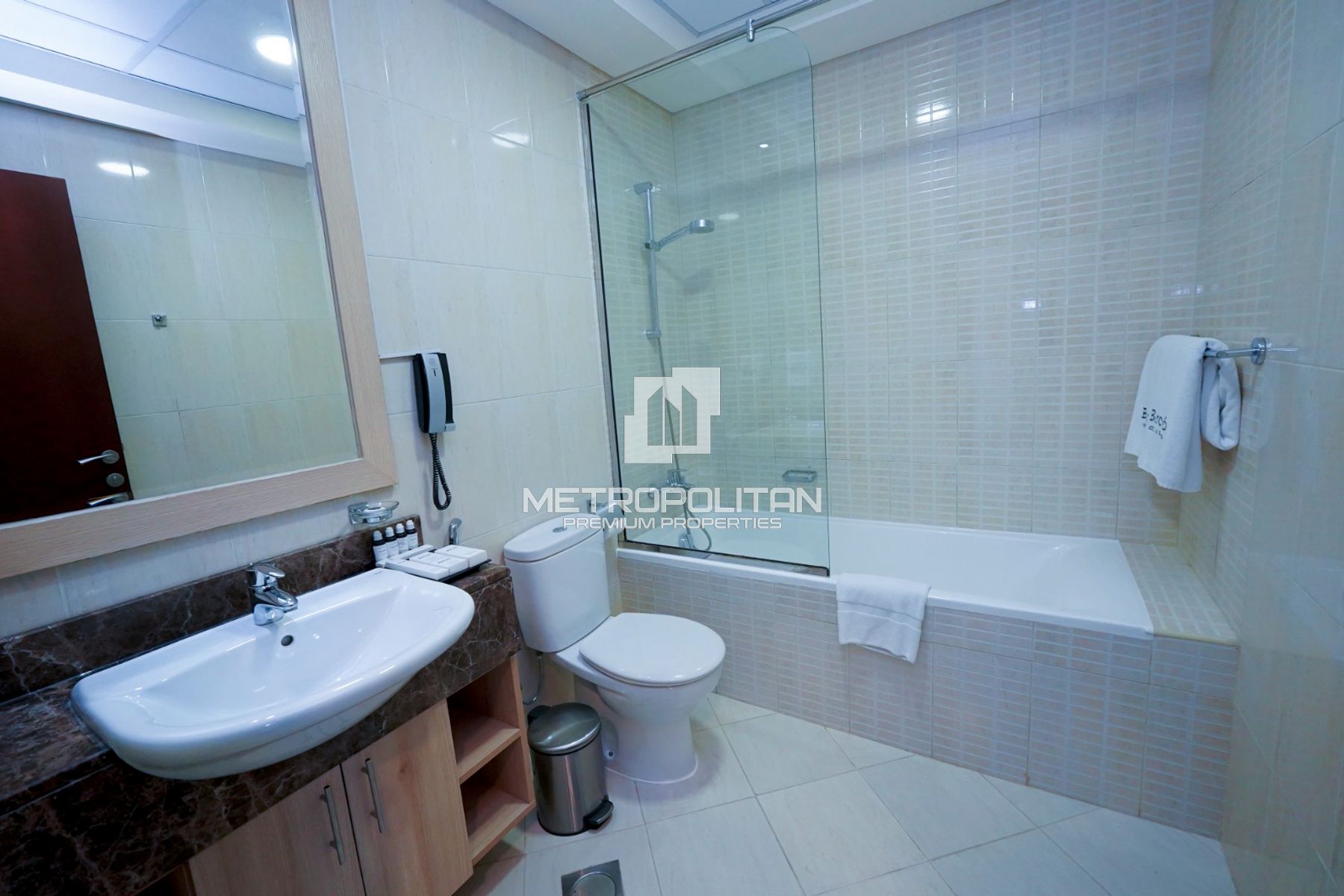 Image - Barcelo Residences (Al Dar Tower), Dubai Marina, Dubai | Project - Apartment