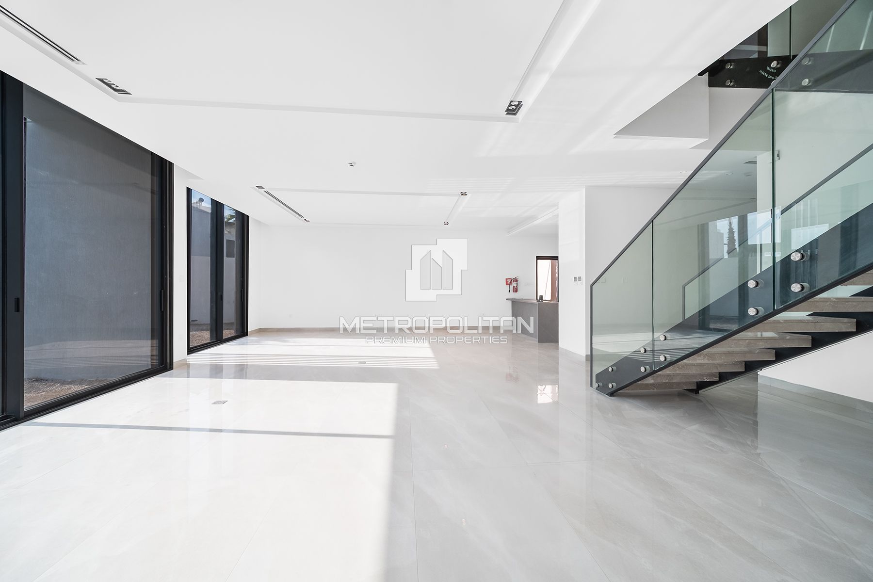 Standalone 5BR Villa |Distress Deal |Ready to Move photo-5