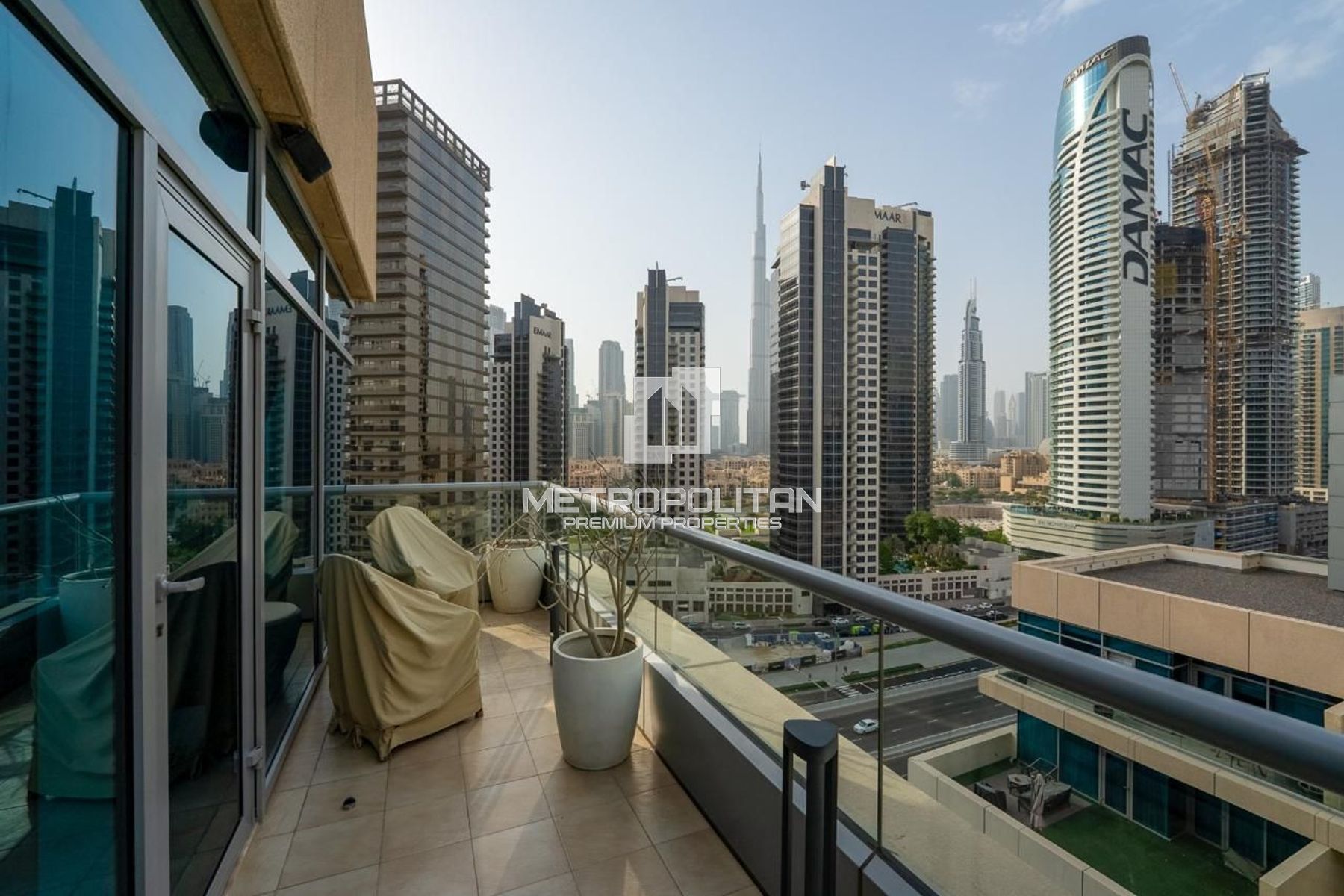 Exquisitely Upgraded 1BR|Designer Furnished|Vacant