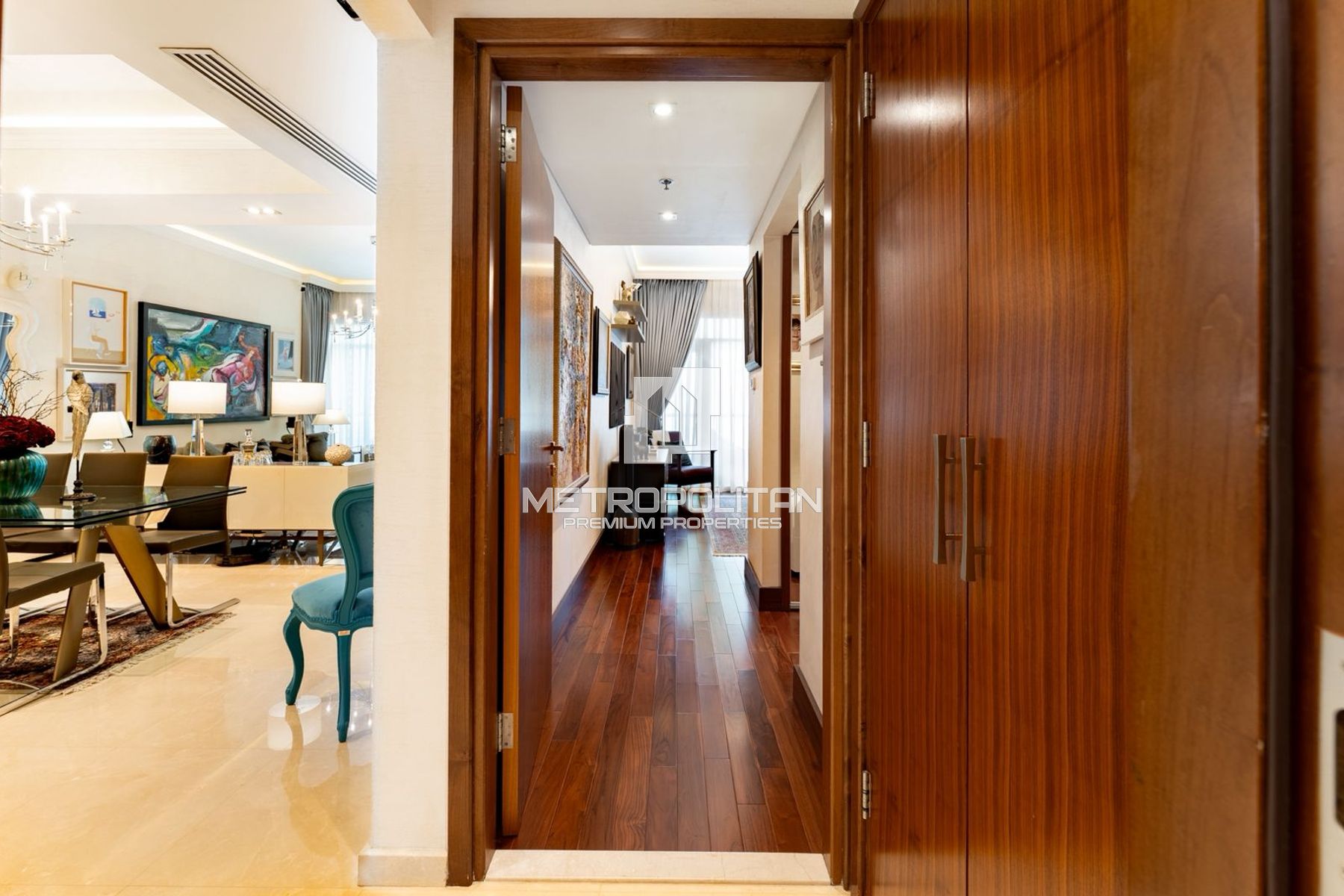 Exquisitely Upgraded 1BR|Designer Furnished|Vacant