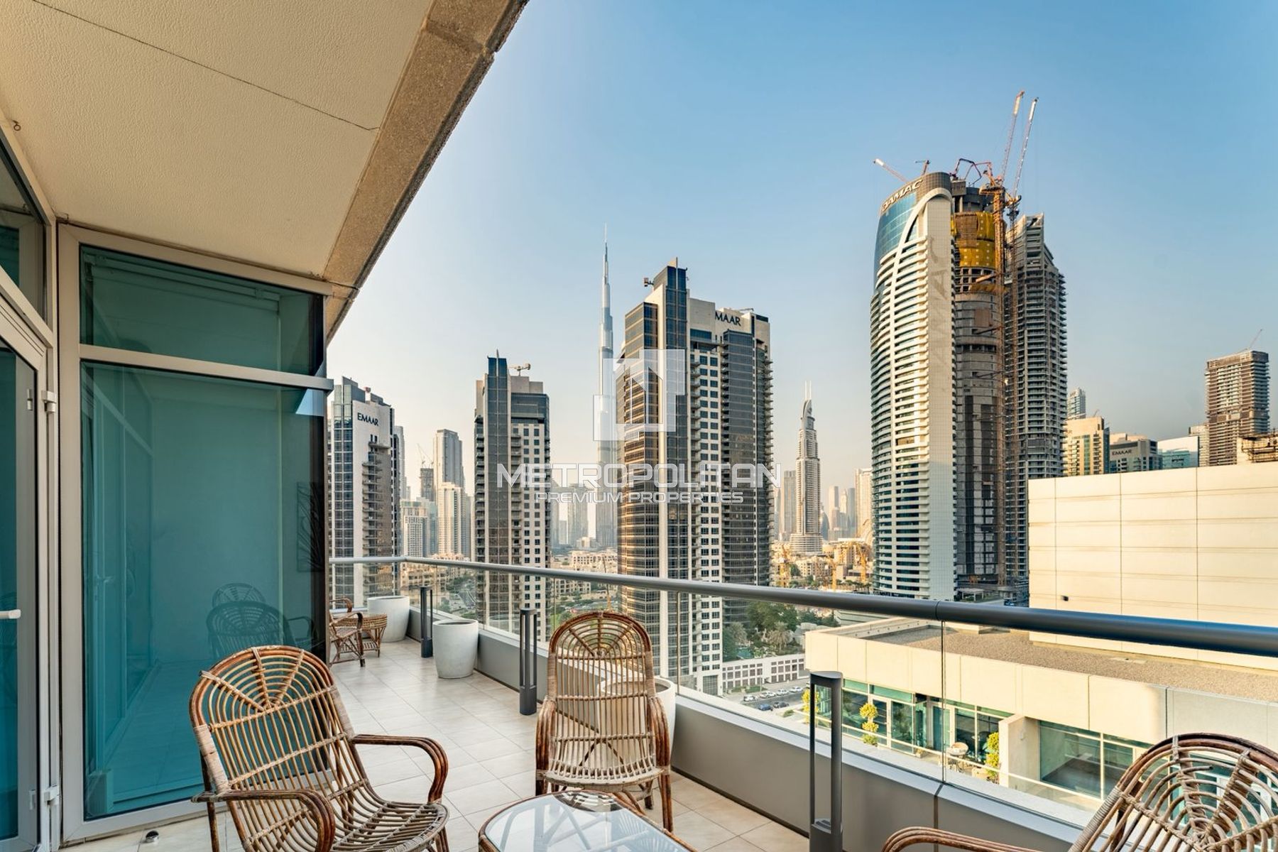 Exquisitely Upgraded 1BR|Designer Furnished|Vacant
