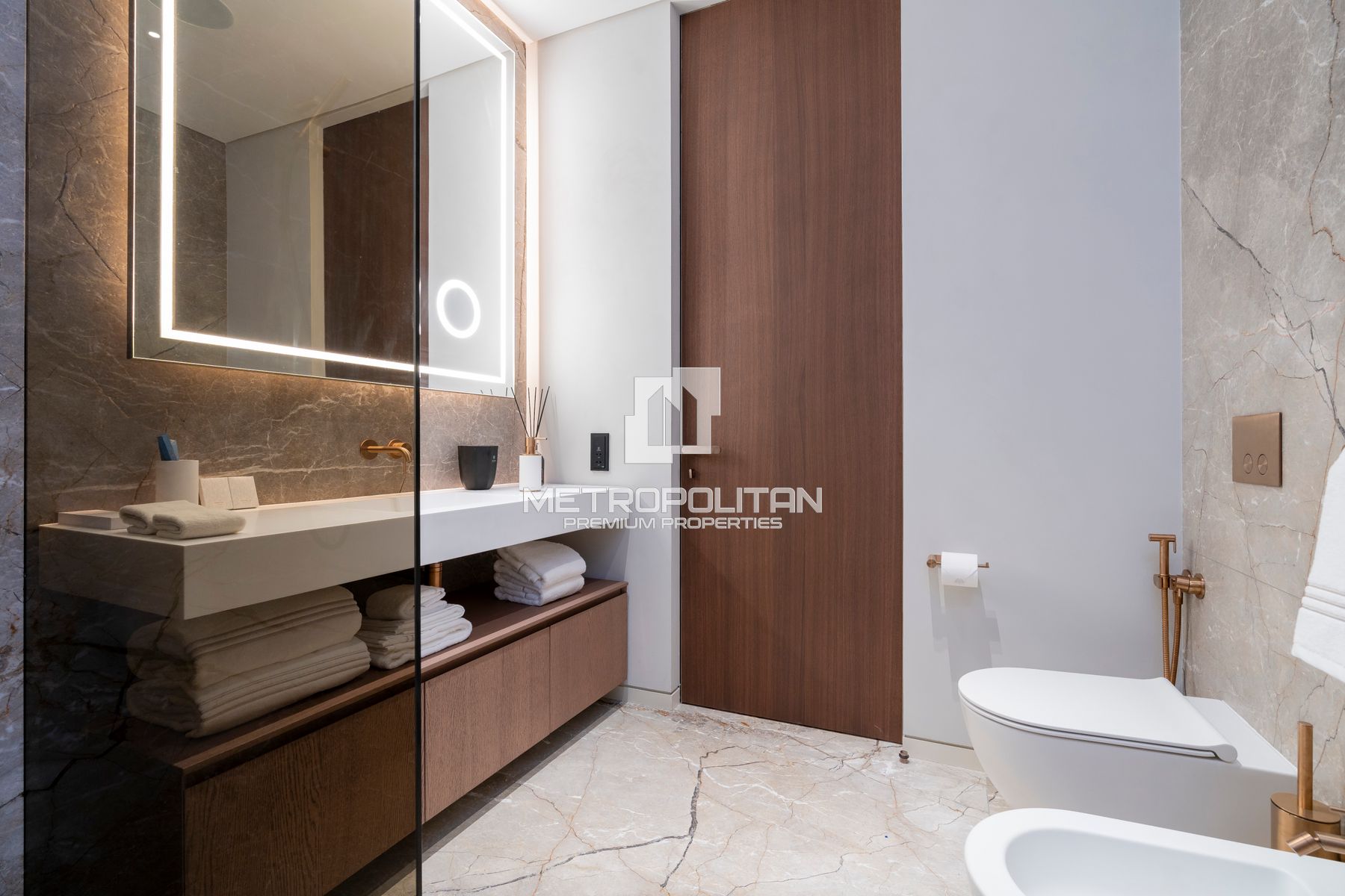 Image - Raffles The Palm, Palm Jumeirah, Dubai | Project - Apartment