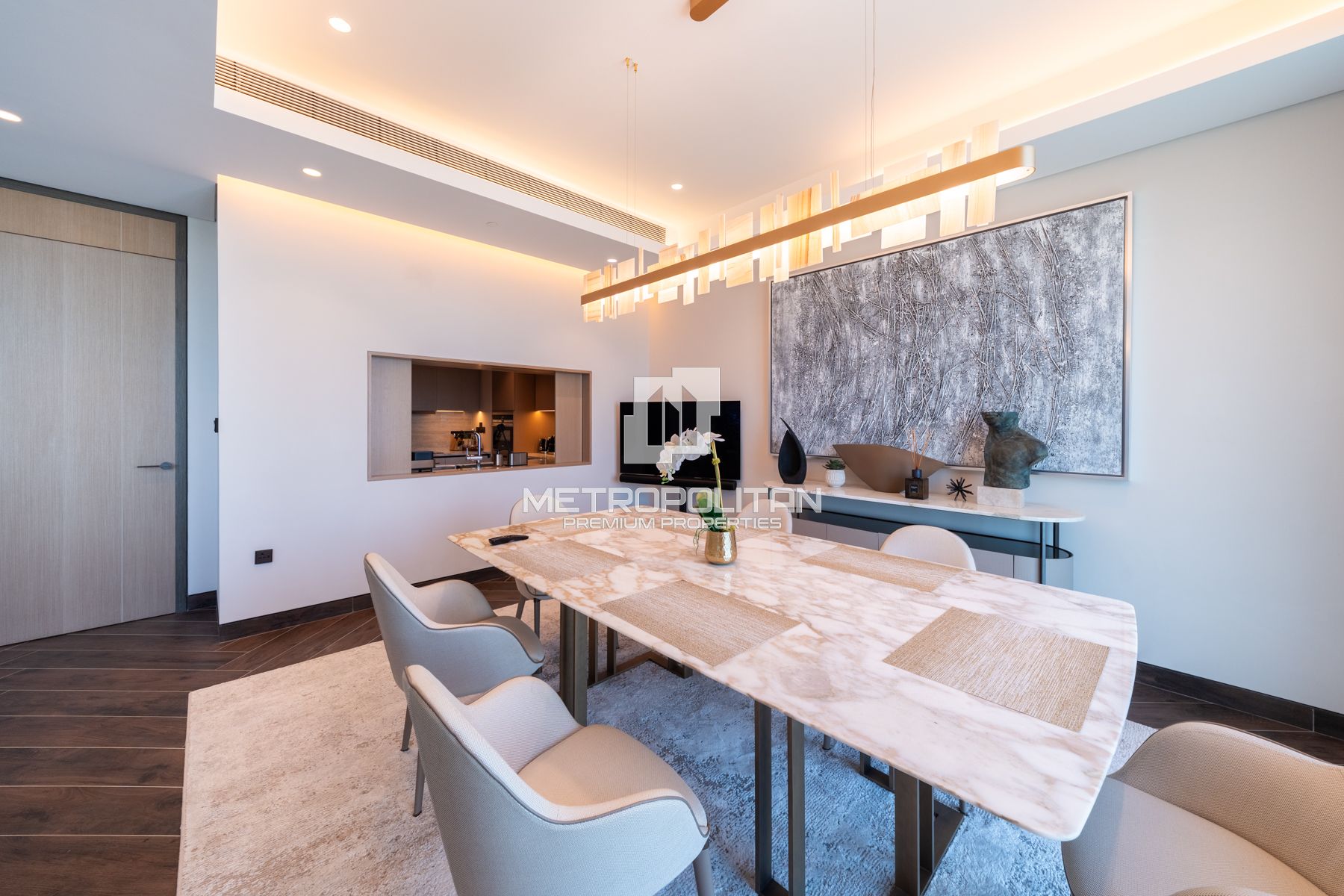 Exclusive High-Floor | Stunning City Views photo-11