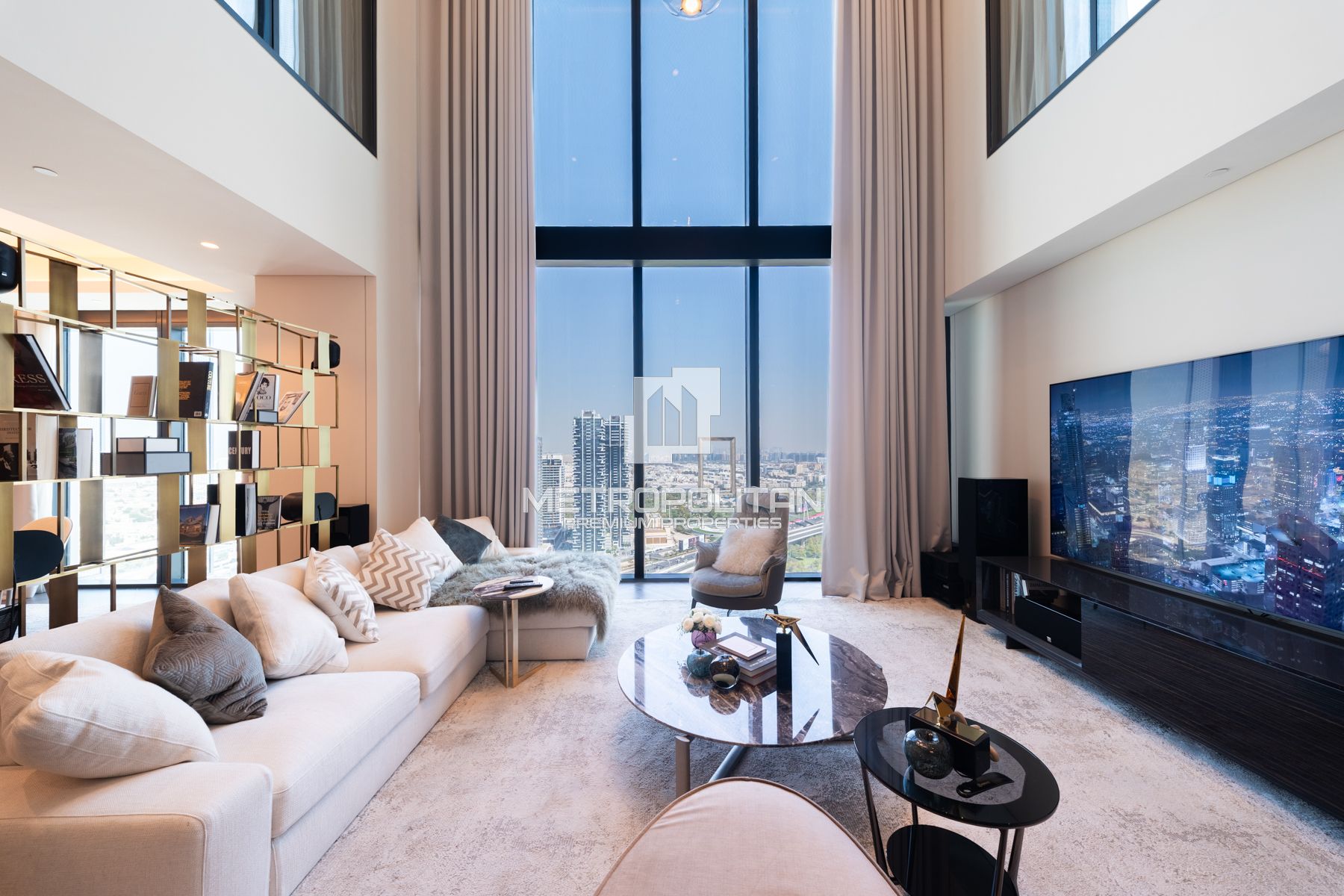 Exclusive High-Floor | Stunning City Views photo-4