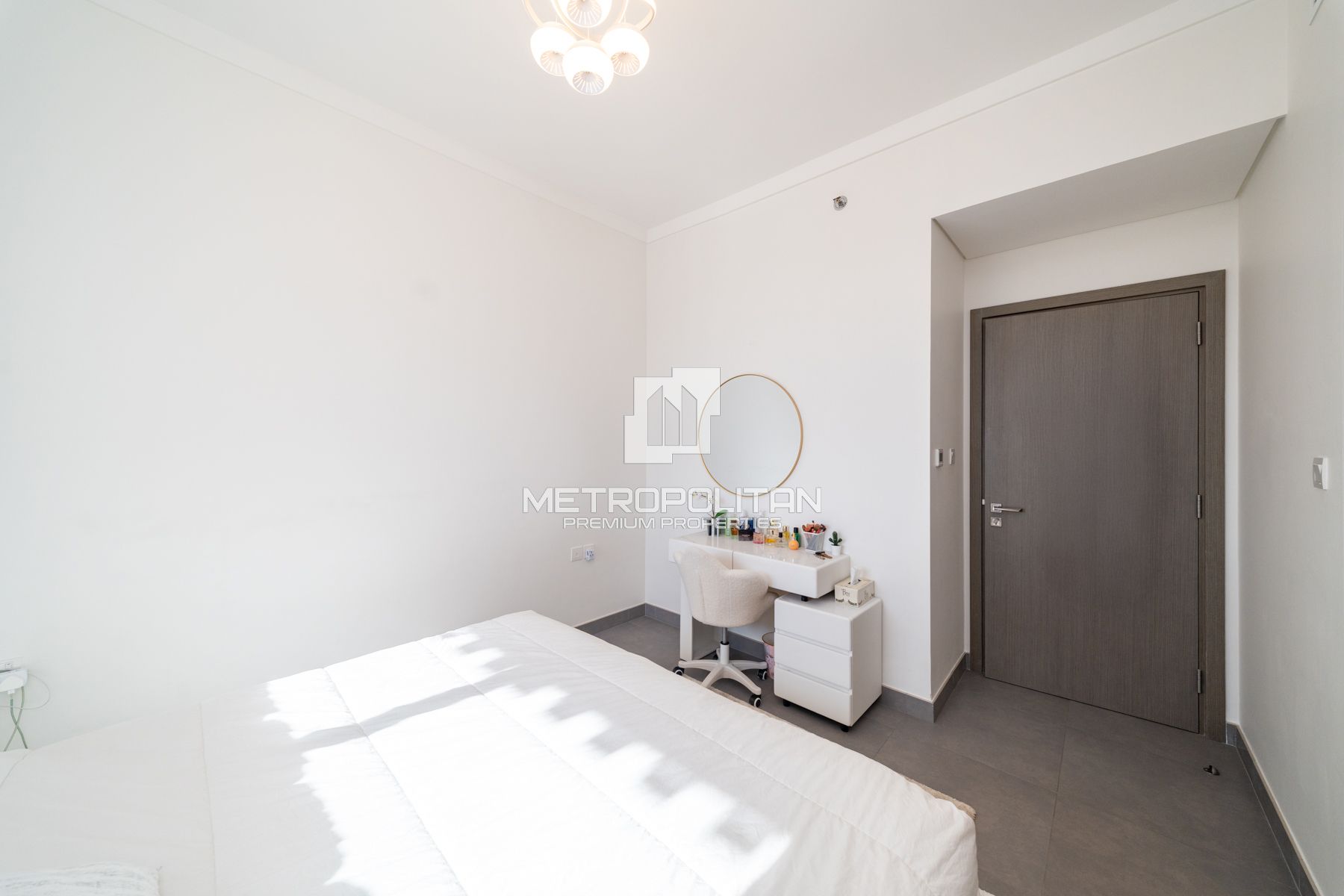 Exclusive | Spacious 3BR | Corner Unit | Open View photo-12