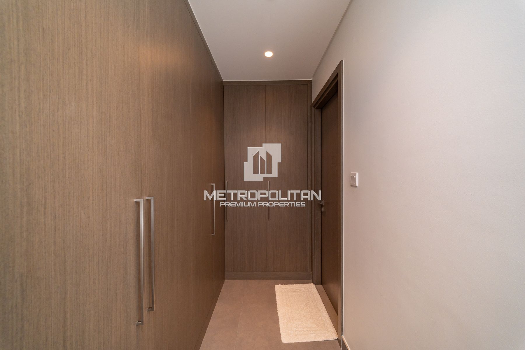 Exclusive | Spacious 3BR | Corner Unit | Open View photo-13