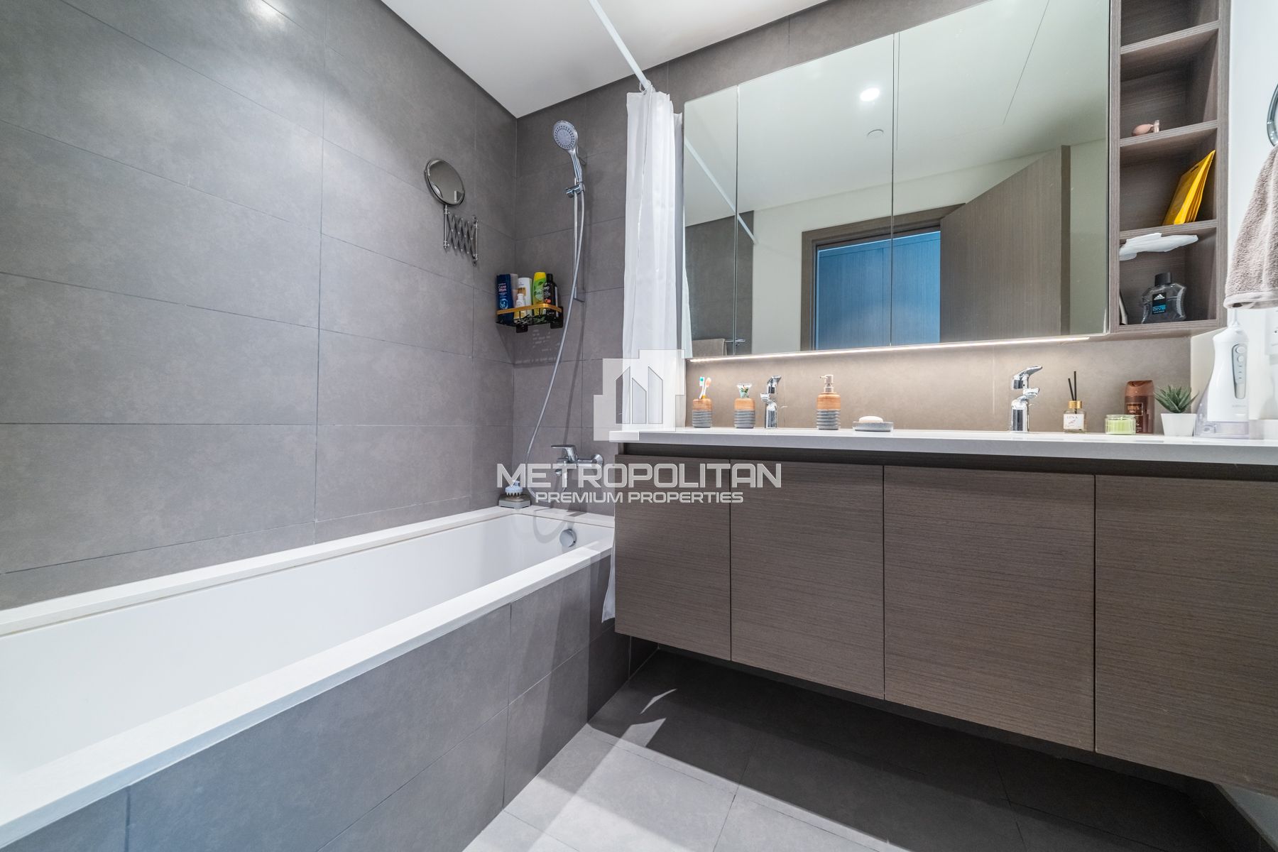 Exclusive | Spacious 3BR | Corner Unit | Open View photo-18