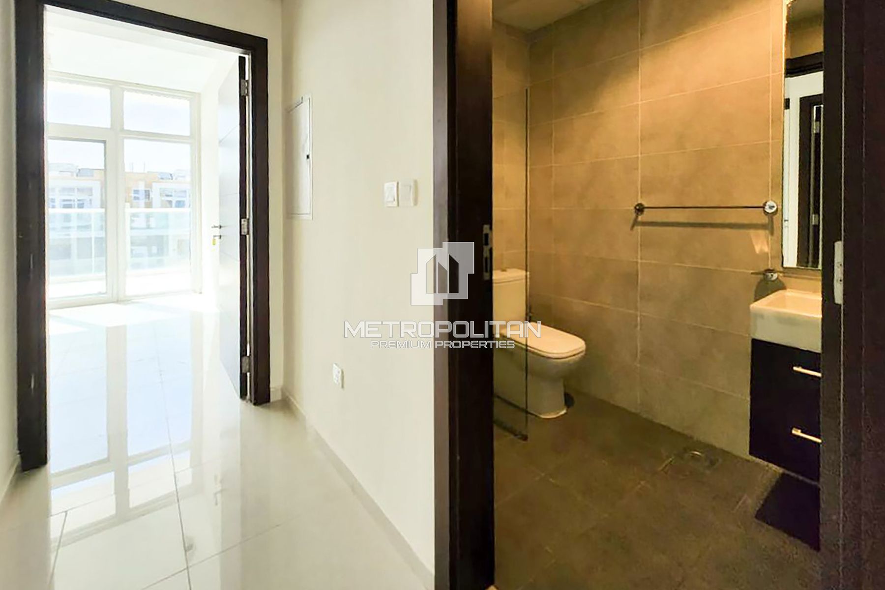 Spacious Living | Private Garden | Modern Finish photo-5