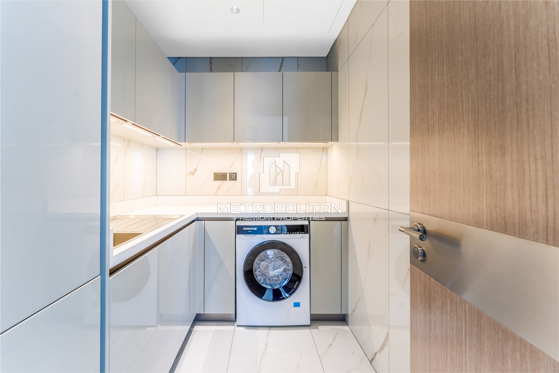 Image - The S Tower, Dubai Internet City, Dubai | Project - Apartment