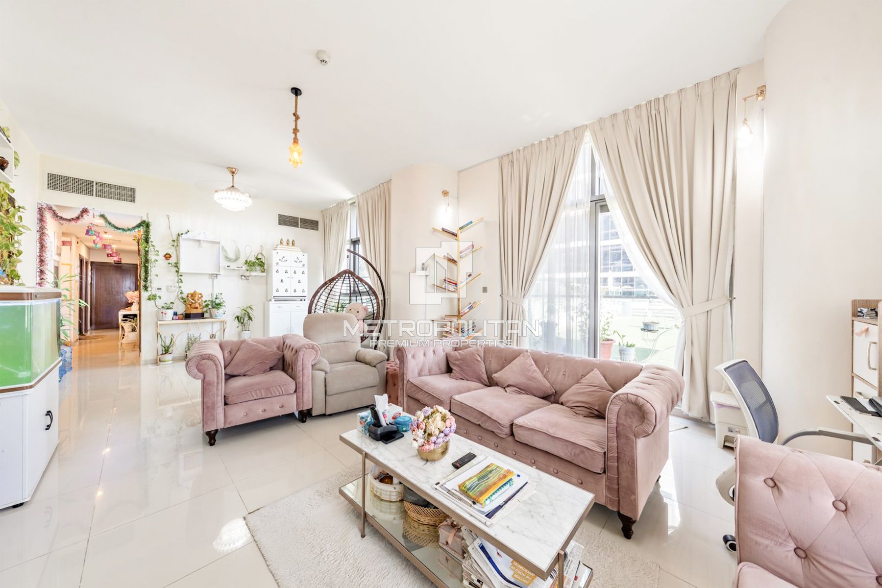 Spacious | Plus Maids Room | Park Facing | Vibrant photo-0