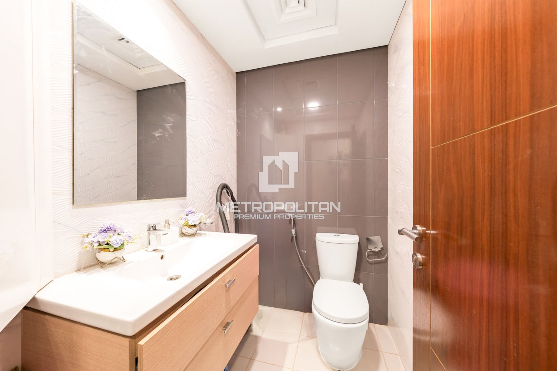 Spacious | Plus Maids Room | Park Facing | Vibrant photo-18