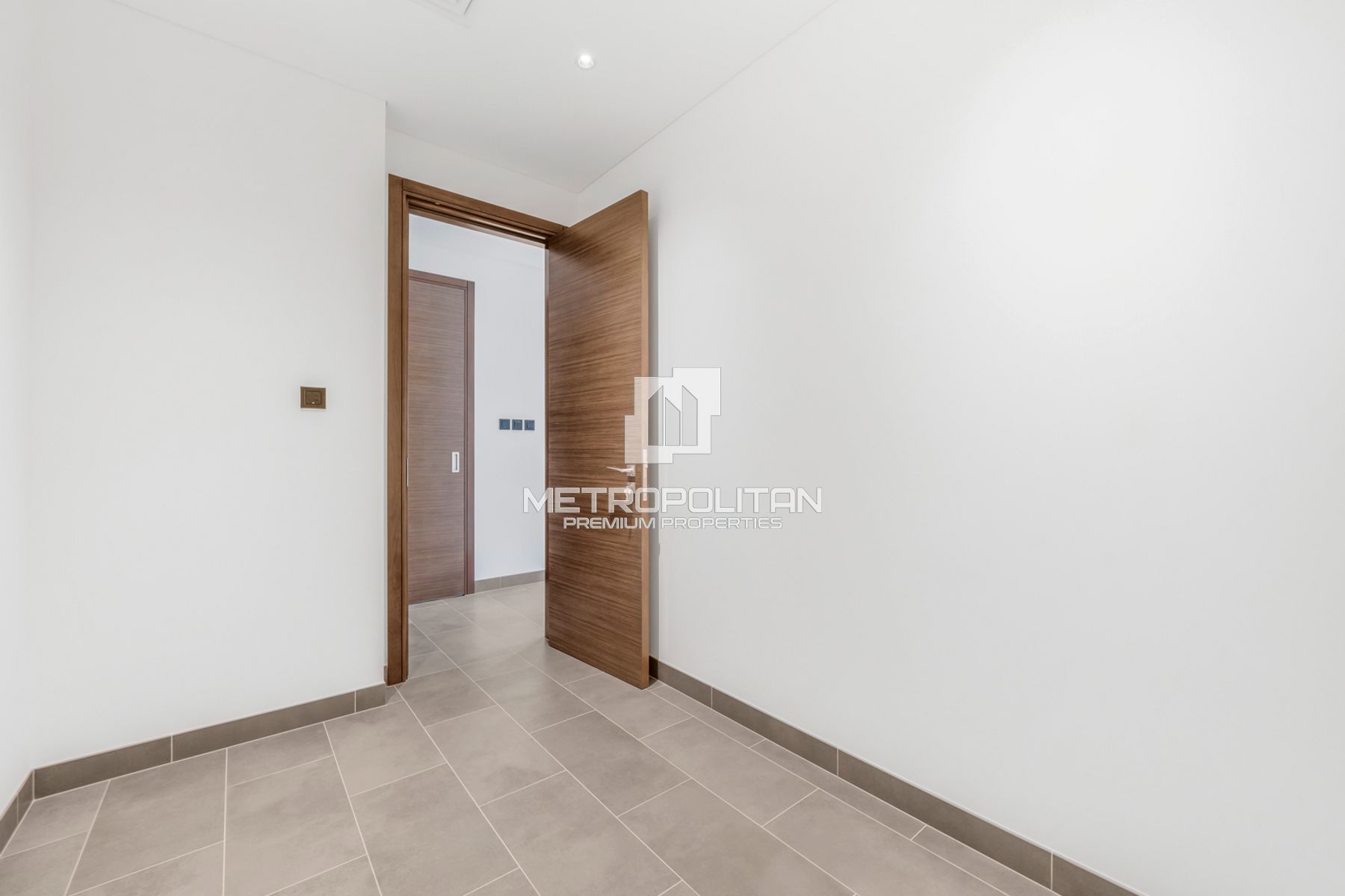 Image - The Crest, Mohammed Bin Rashid City, Dubai | Project - Wohnung