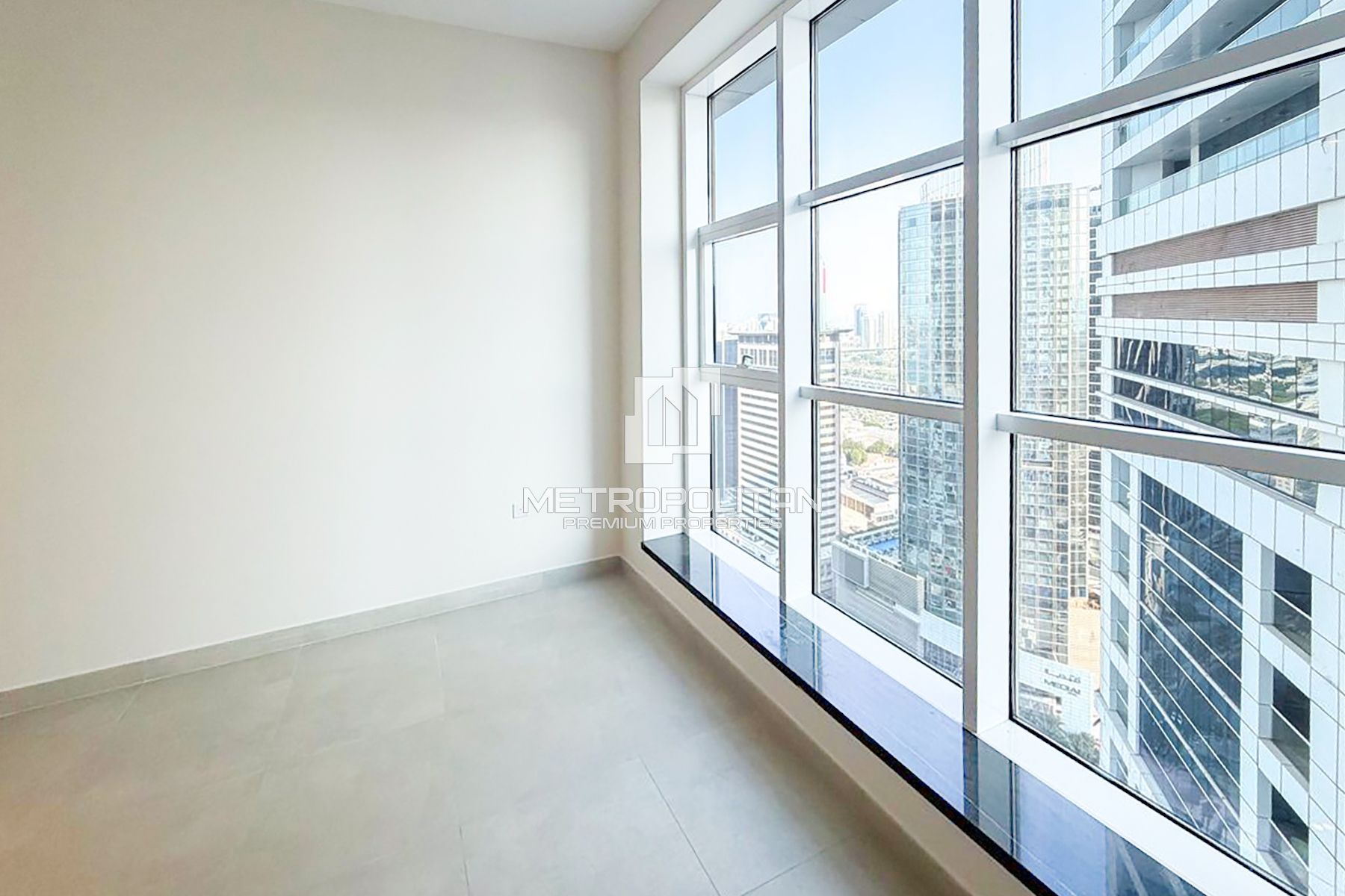 Image - Marina Arcade Tower, Dubai Marina, Дубай | Project - Апартаменты