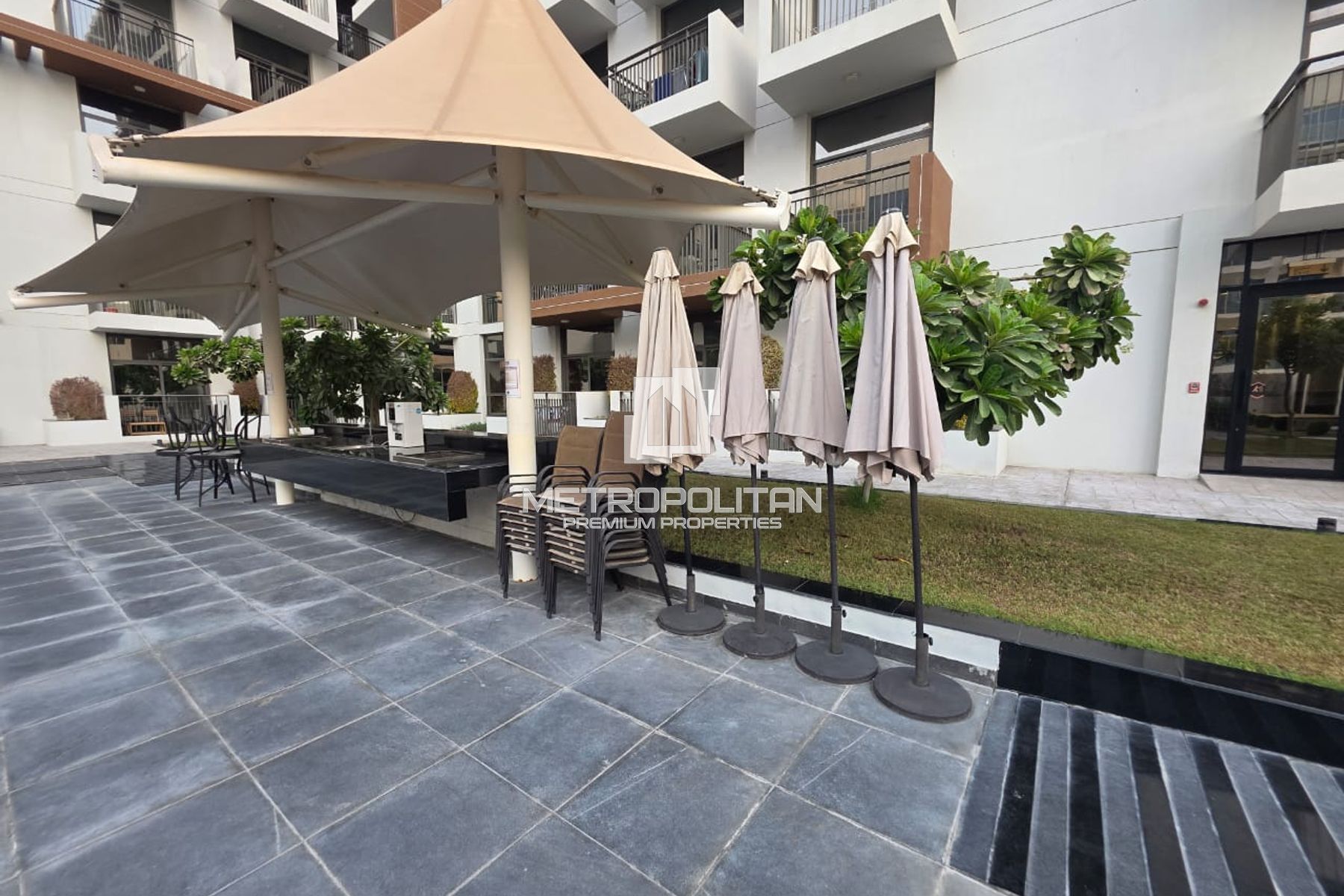 Spacious Convertible 1 Bed | Investor's Choice