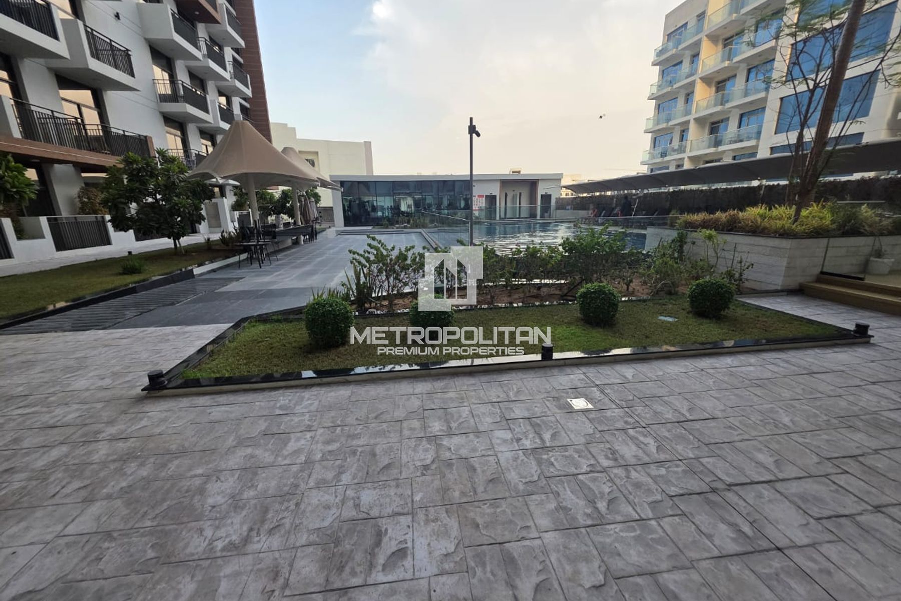 Spacious Convertible 1 Bed | Investor's Choice