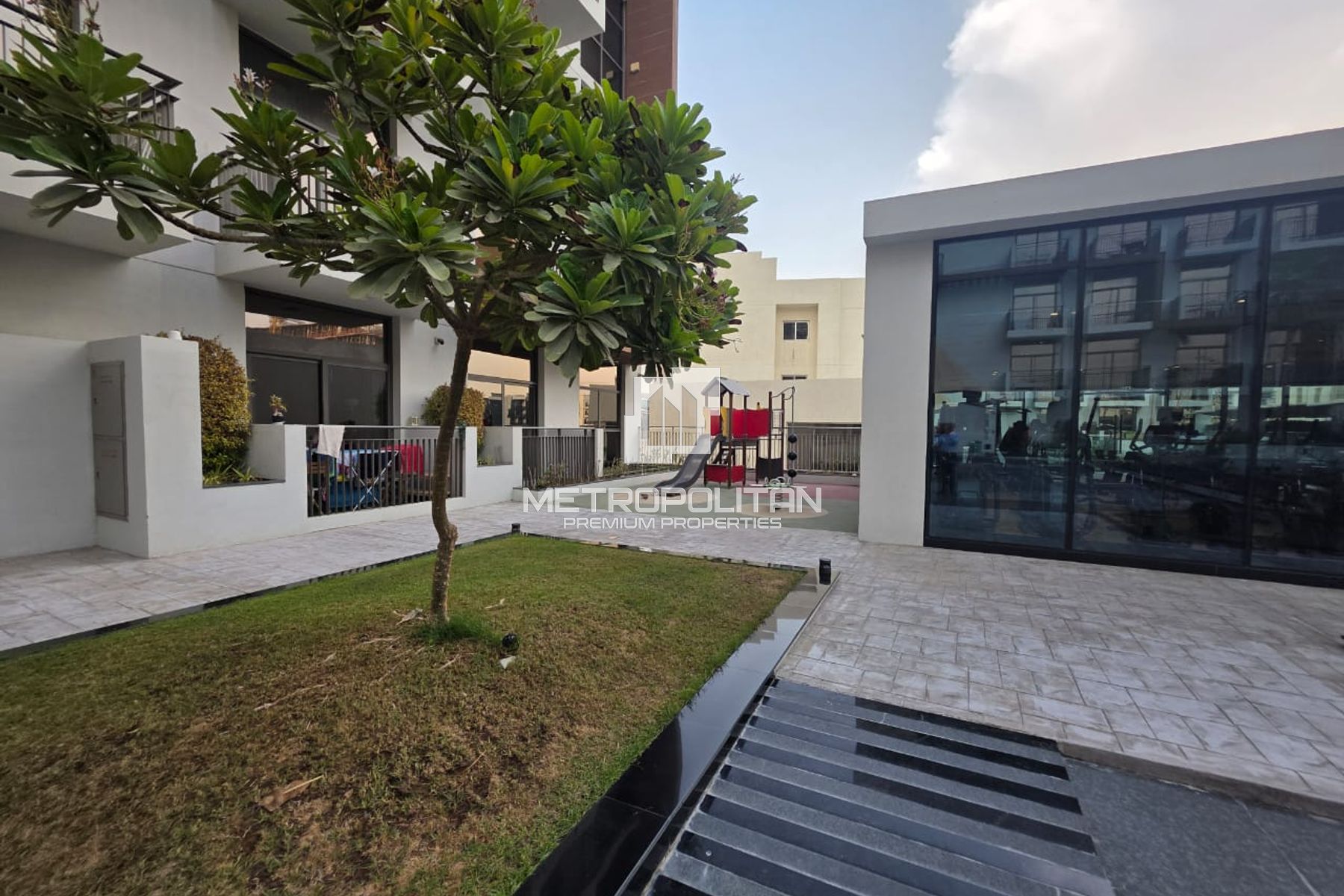 Spacious Convertible 1 Bed | Investor's Choice