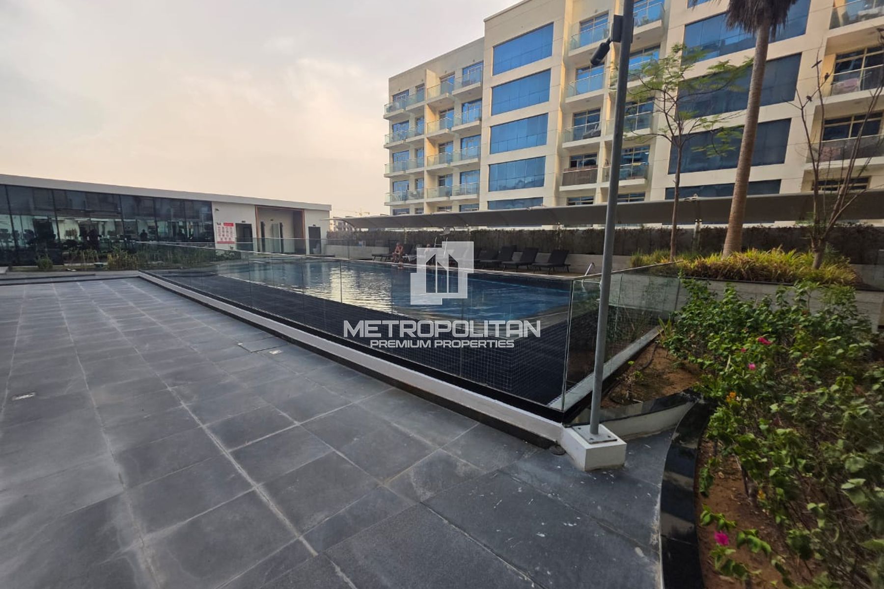 Spacious Convertible 1 Bed | Investor's Choice