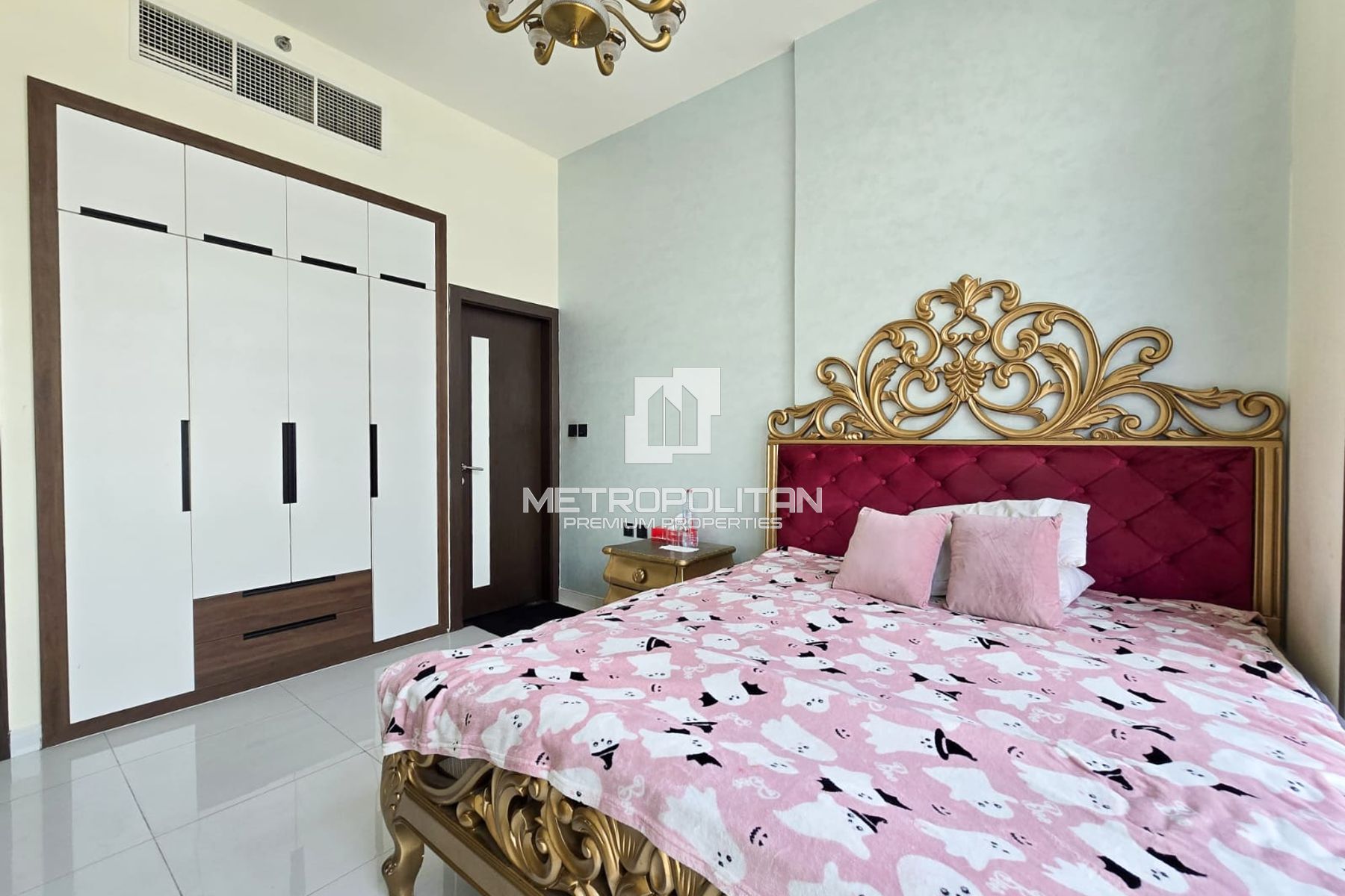 Spacious Convertible 1 Bed | Investor's Choice