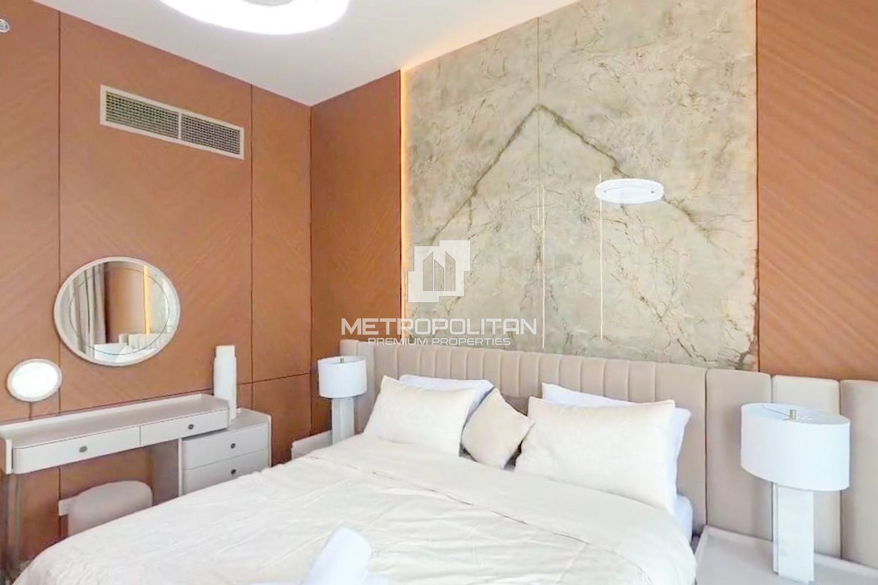 Luxury Furnished | Fully Upgraded | Burj View photo-10