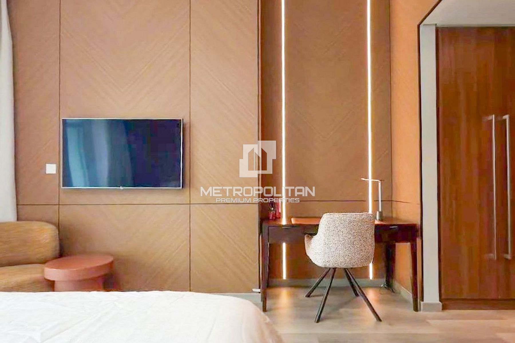 Luxury Furnished | Fully Upgraded | Burj View photo-12