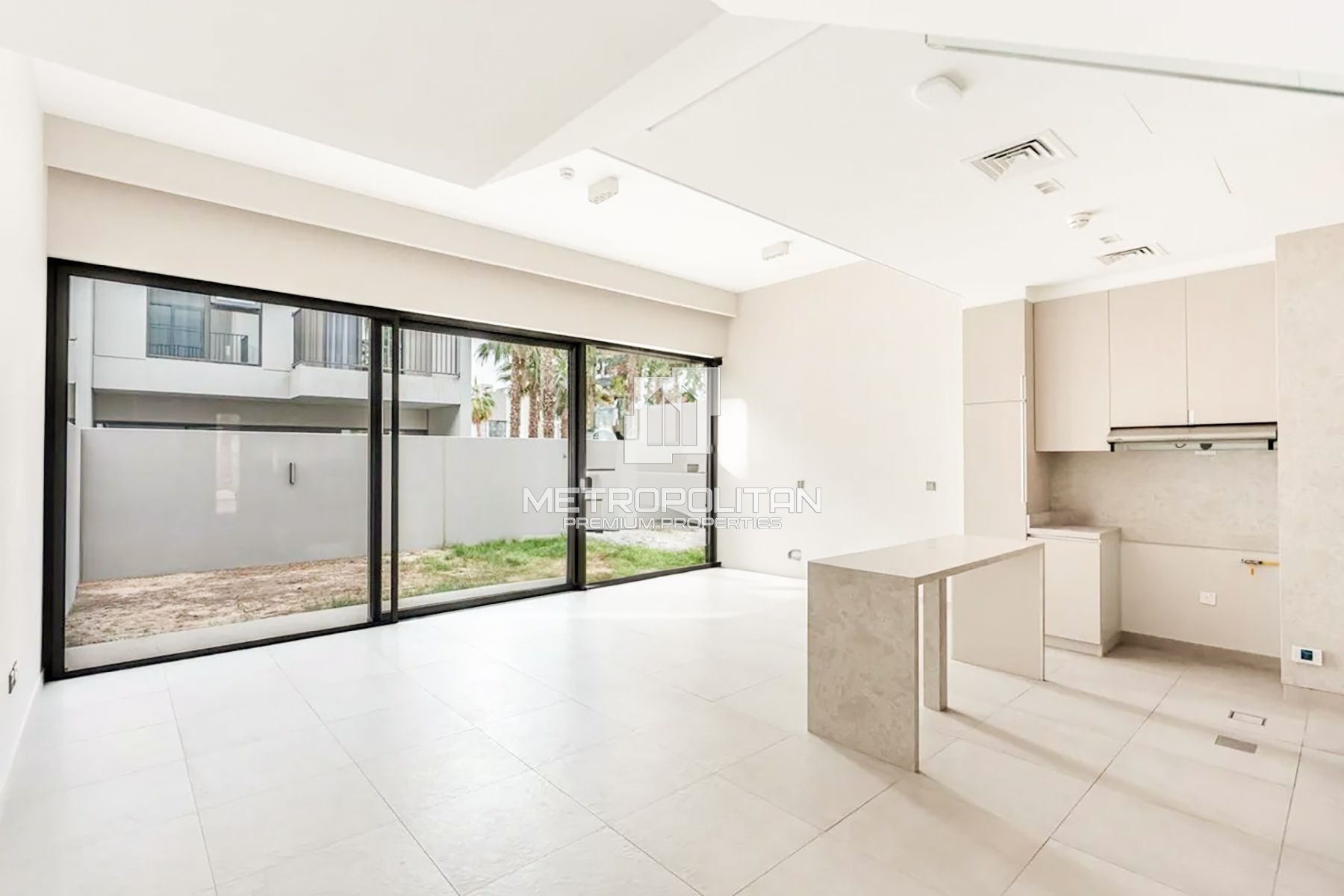 Corner Park | Ready to Move In | Community Expert