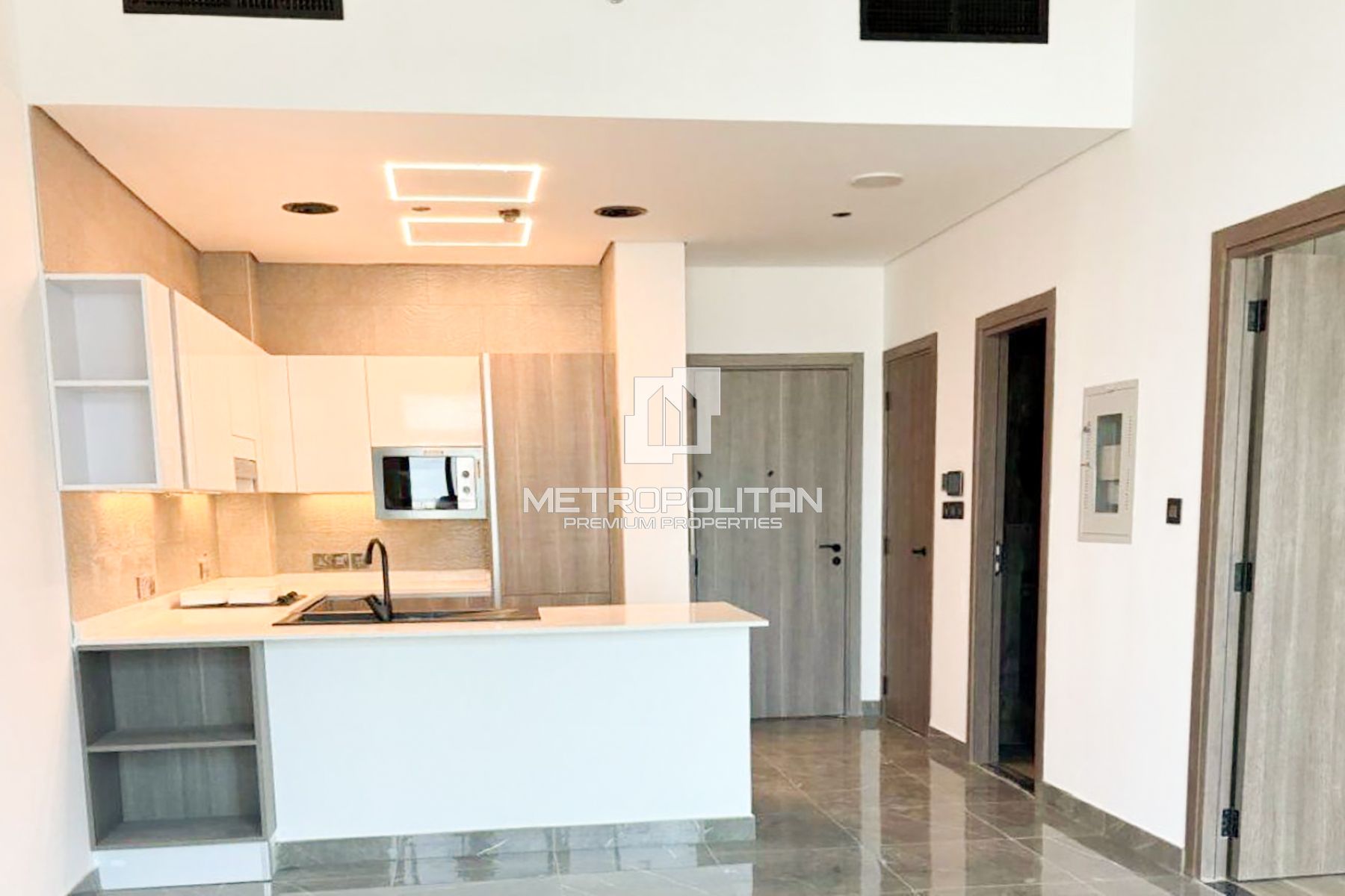 Brand New |High Floor |Motivated Seller | Hot Deal photo-0
