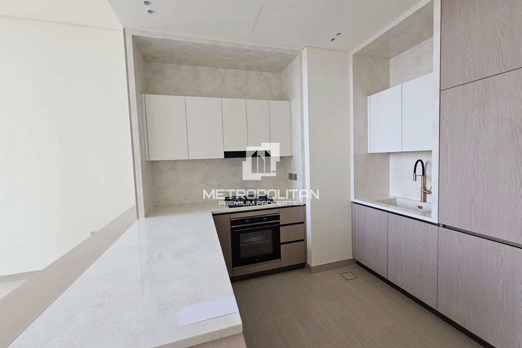 1 BR+ Private Jacuzzi + Study | Bigger Layout photo-2