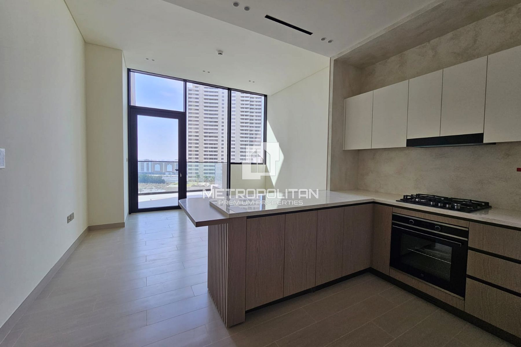 1 BR+ Private Jacuzzi + Study | Bigger Layout photo-3