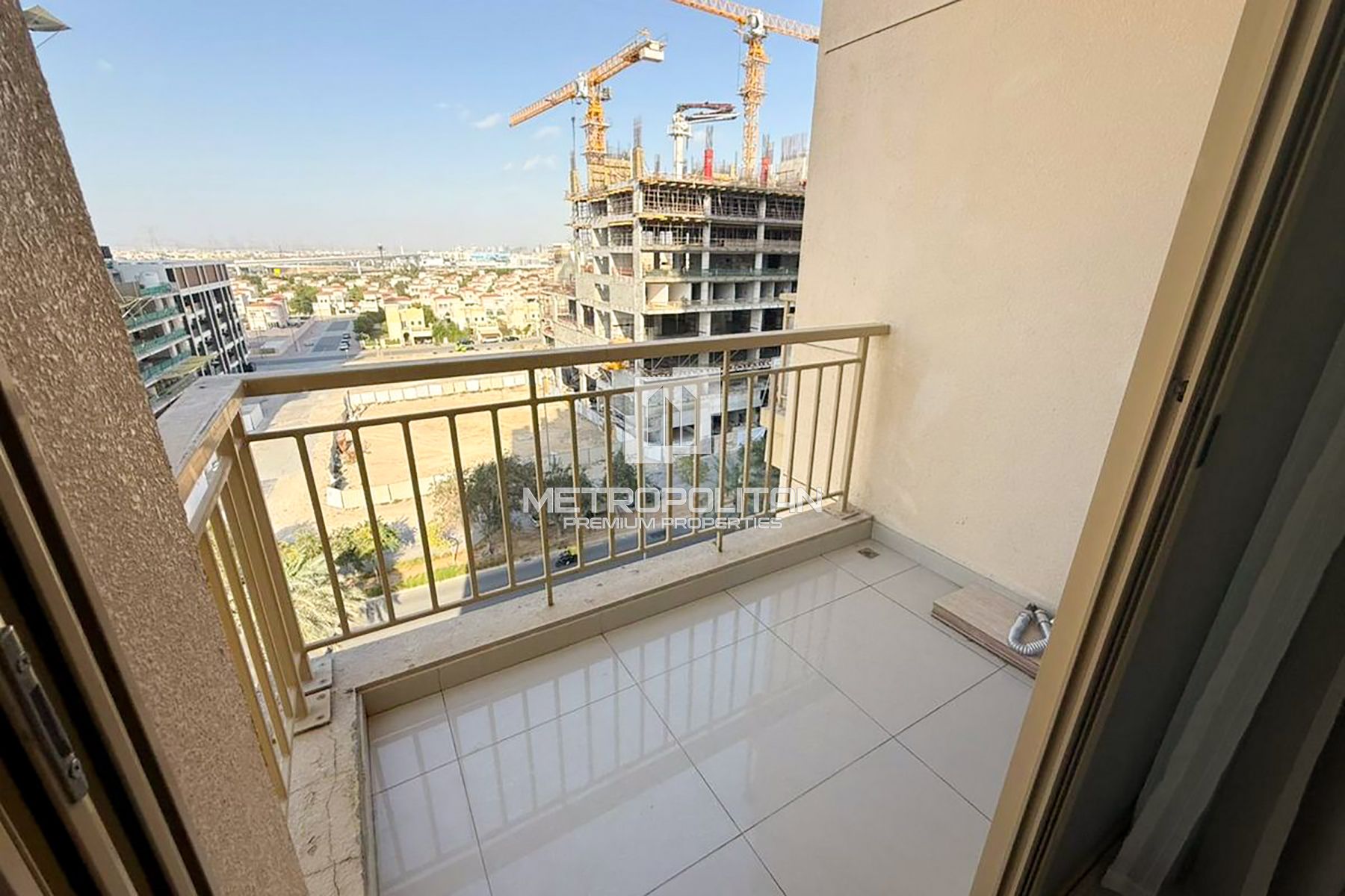 Image - The Manhattan Tower, Jumeirah Village Circle, Дубай | Project - Апартаменты