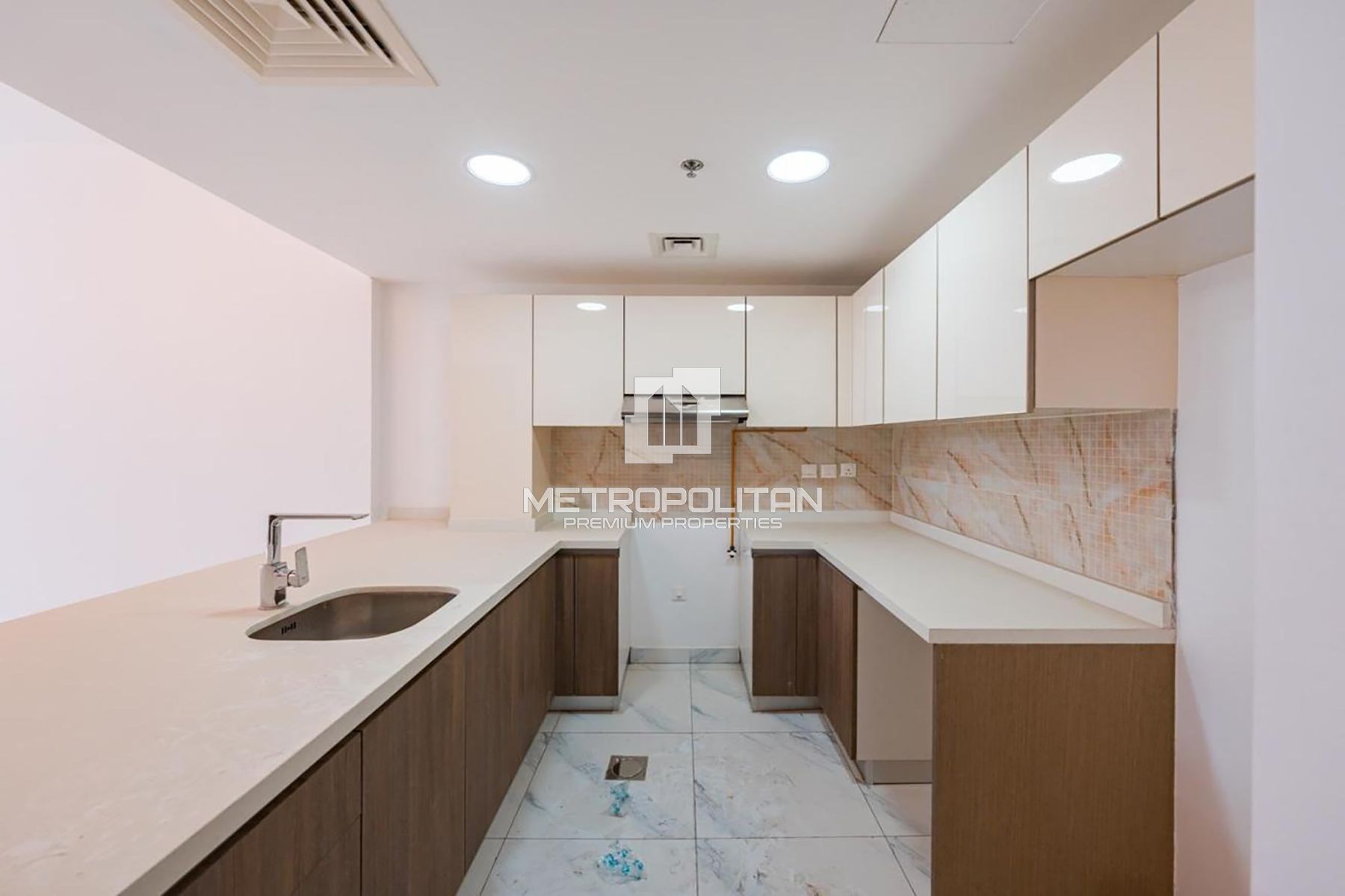 Peaceful Living | Bright Layout | Vacant photo-2