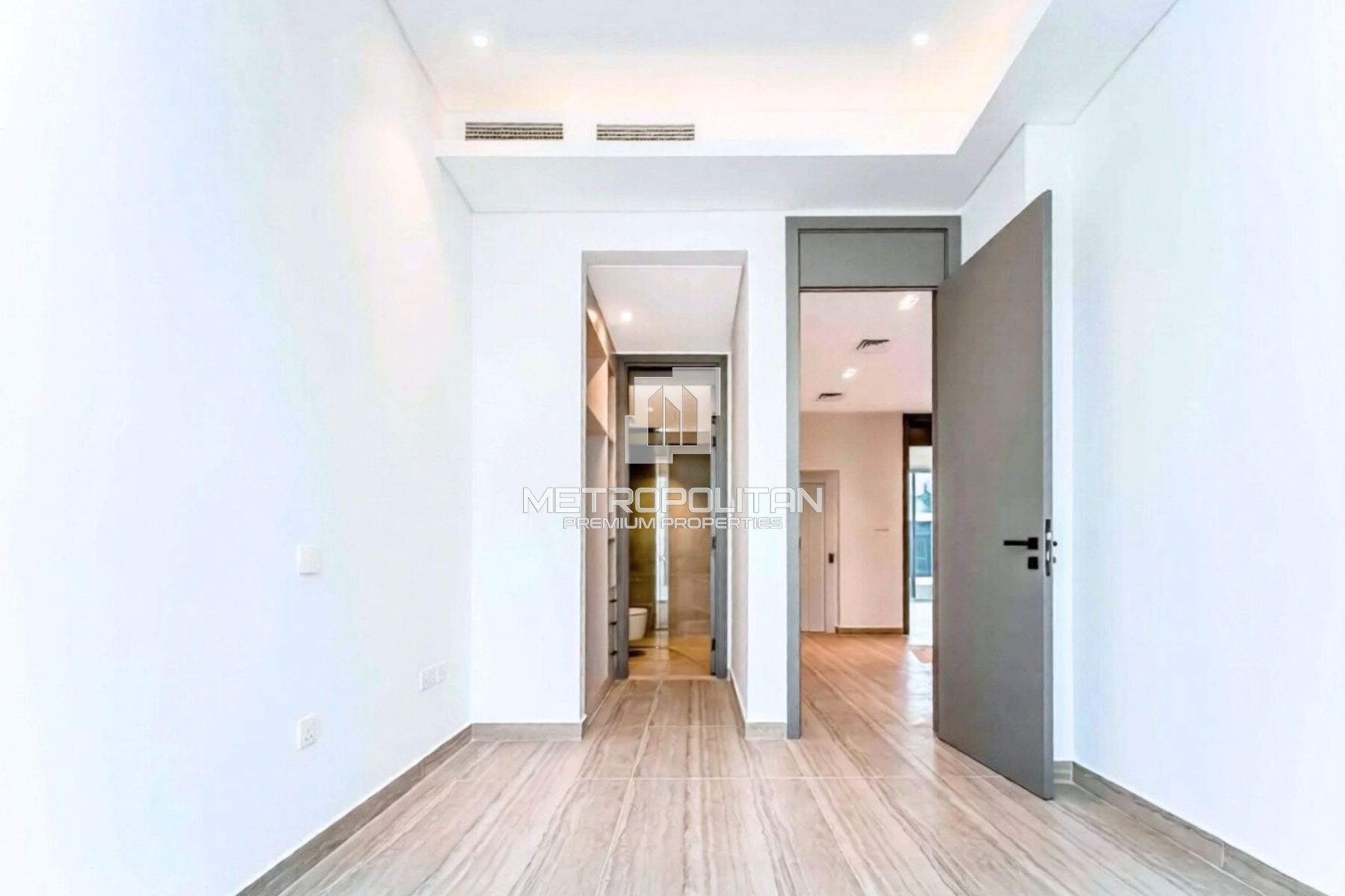 Luxurious Villa | Prime Location | Type A Plot photo-1