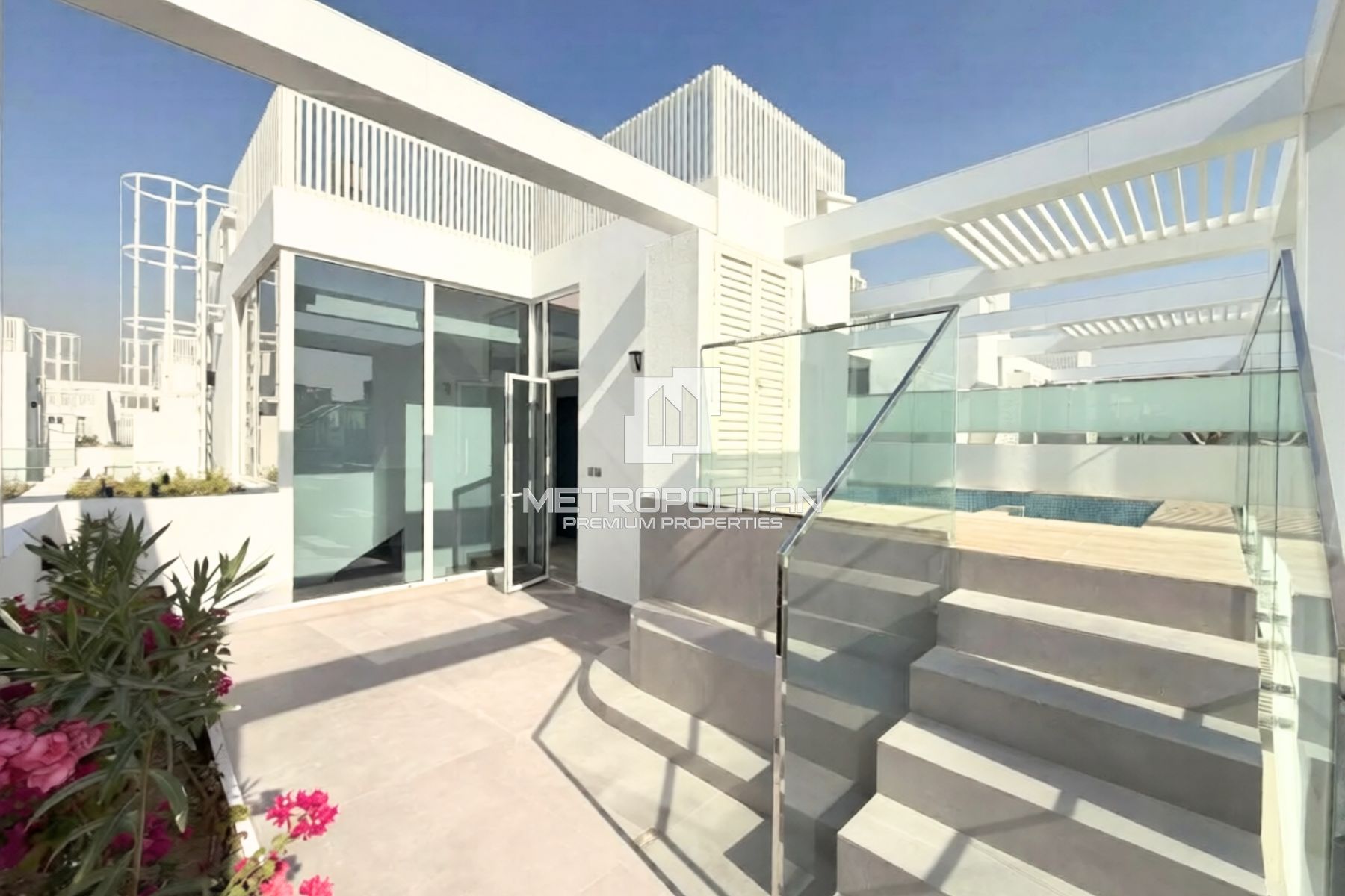 Luxurious Villa | Prime Location | Type A Plot photo-5