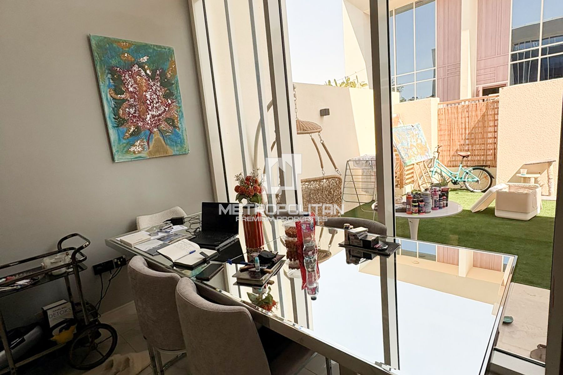 Stunning | Modern Townhouse | Suburban Living photo-6