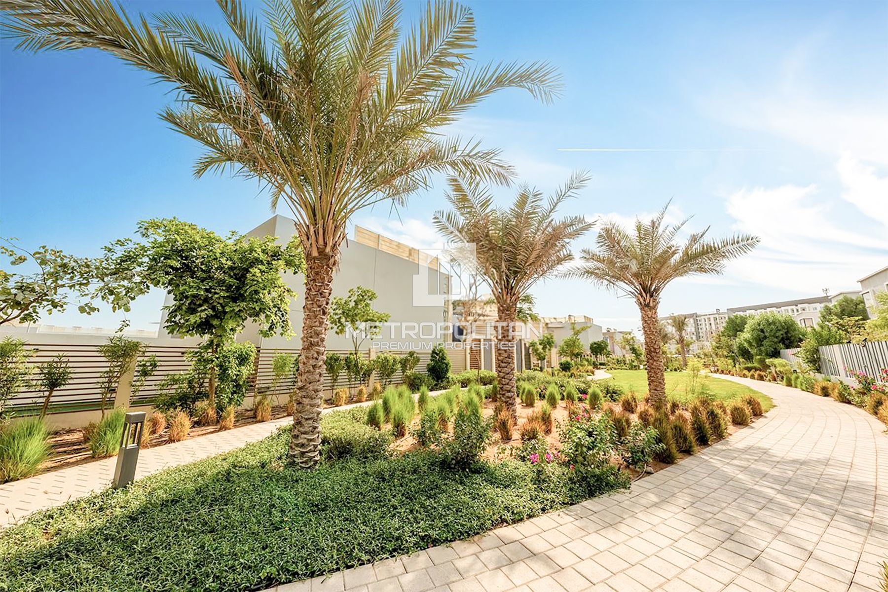 Stunning | Modern Townhouse | Suburban Living photo-9