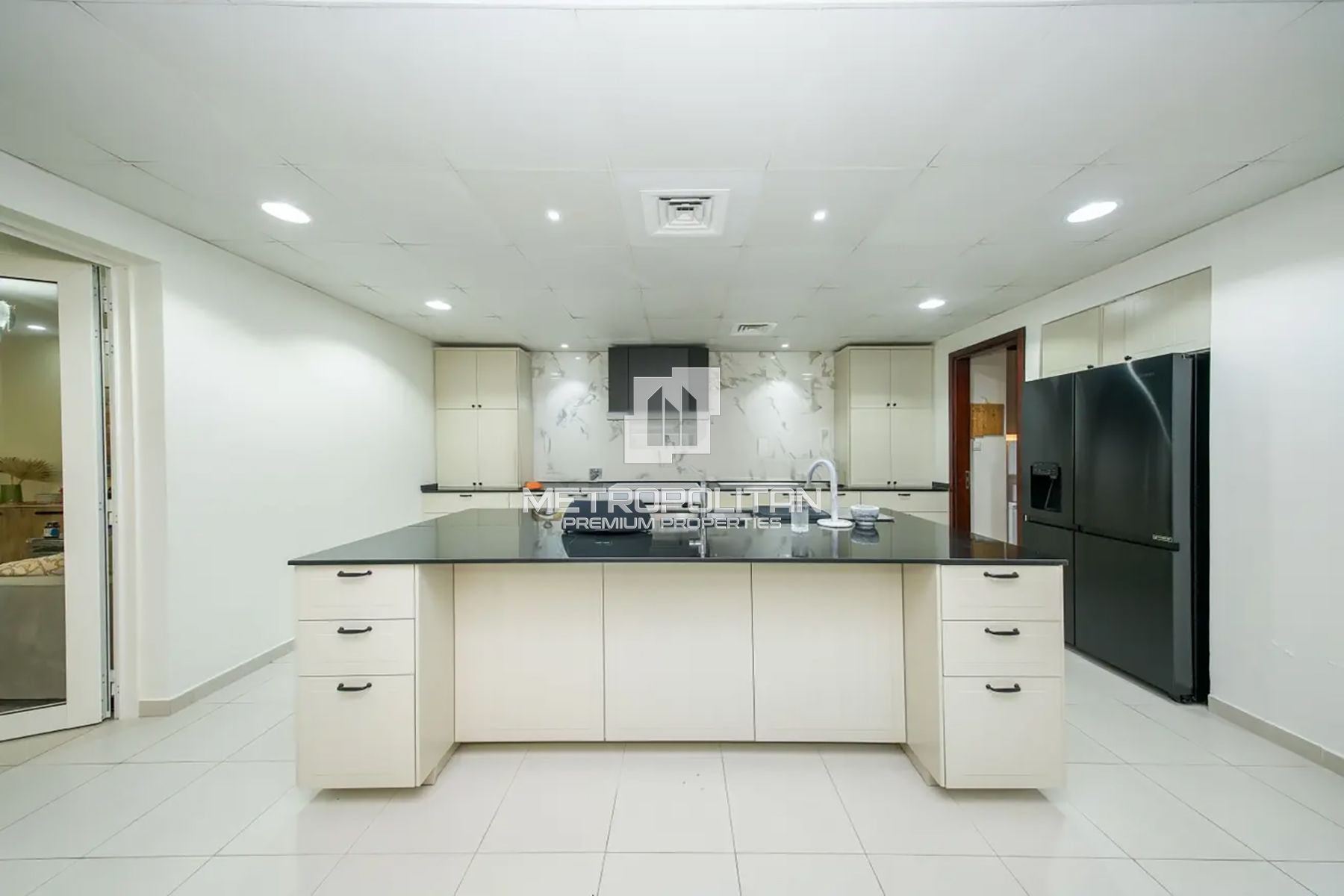 Spacious 3BR+Maid | Fully Upgraded | Best Price photo-10