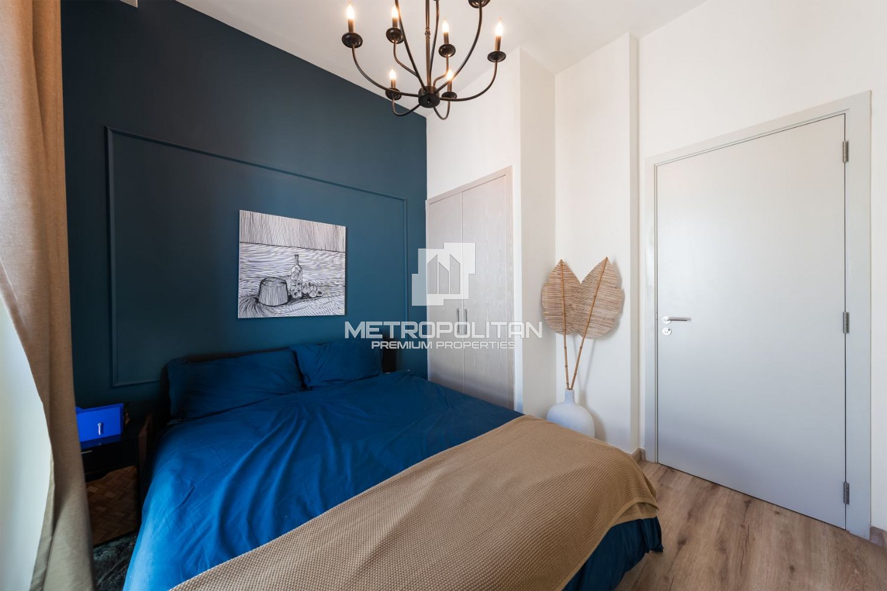 Single Row | End Corner | Vacant on Transfer photo-5