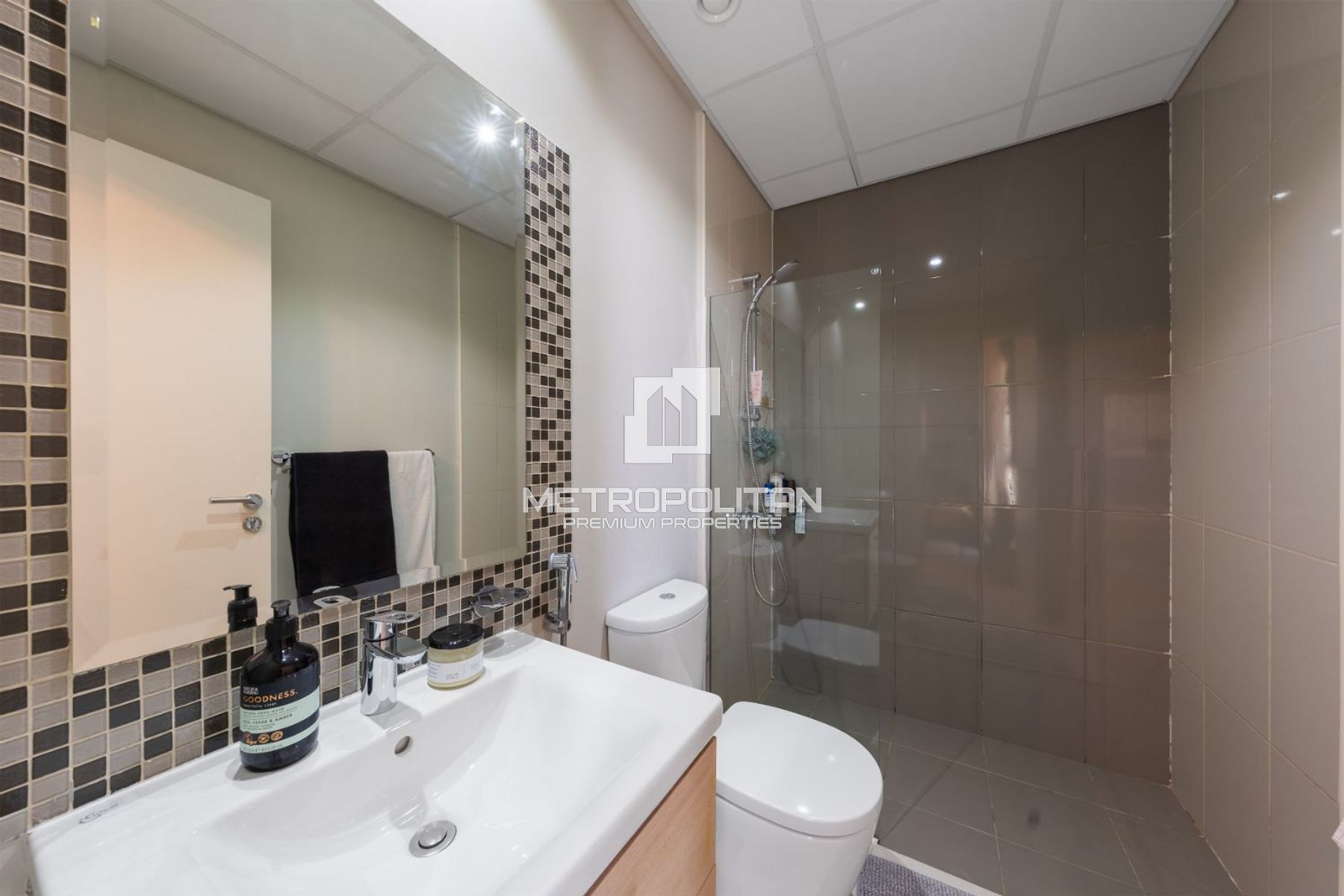 Single Row | End Corner | Vacant on Transfer photo-9