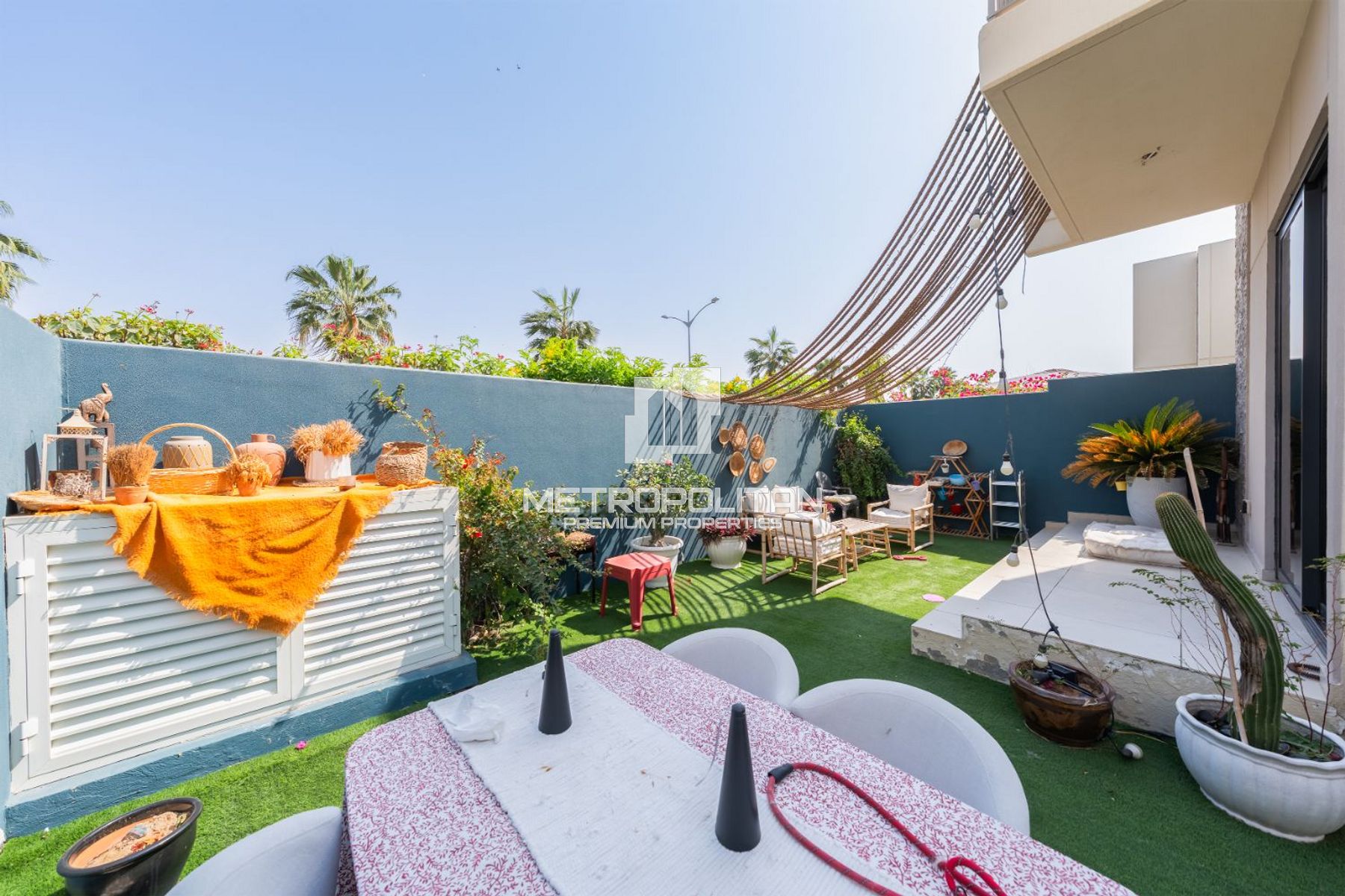 Single Row | End Corner | Vacant on Transfer photo-13