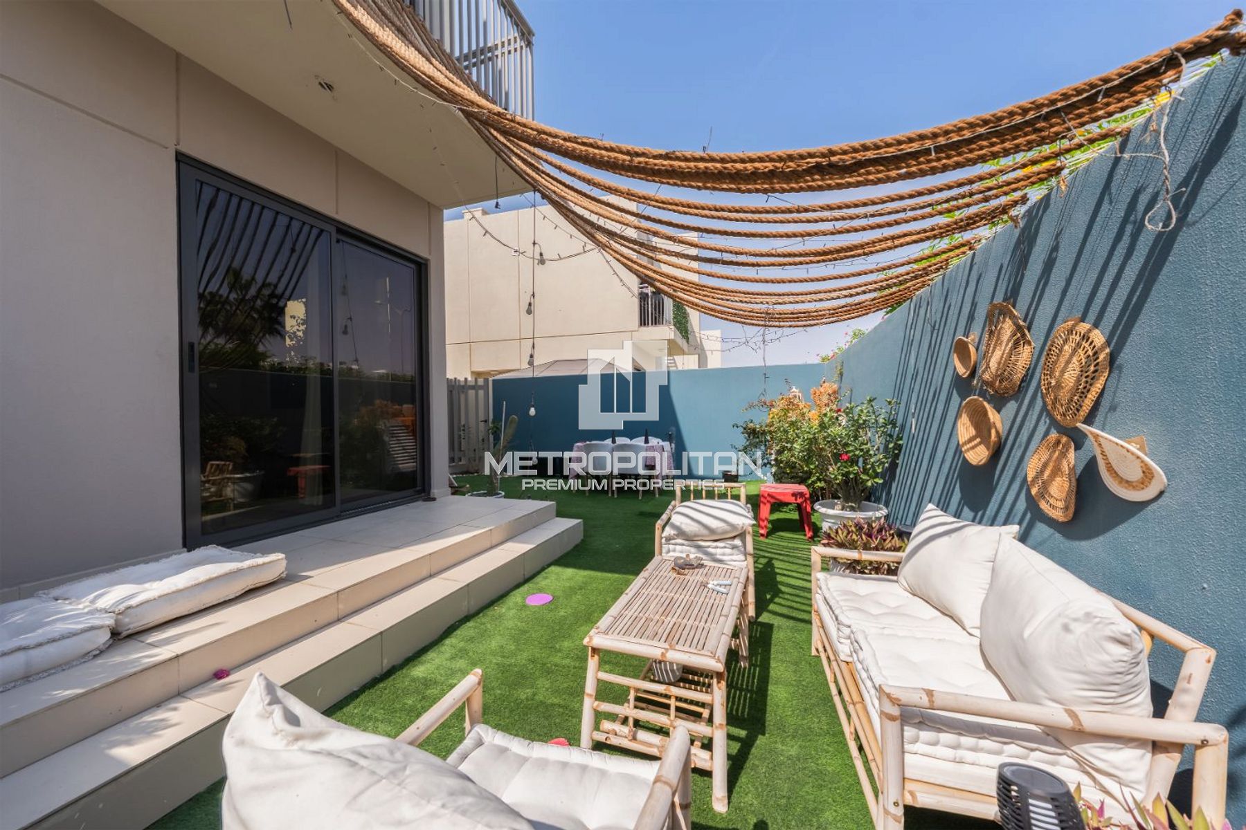 Single Row | End Corner | Vacant on Transfer photo-14